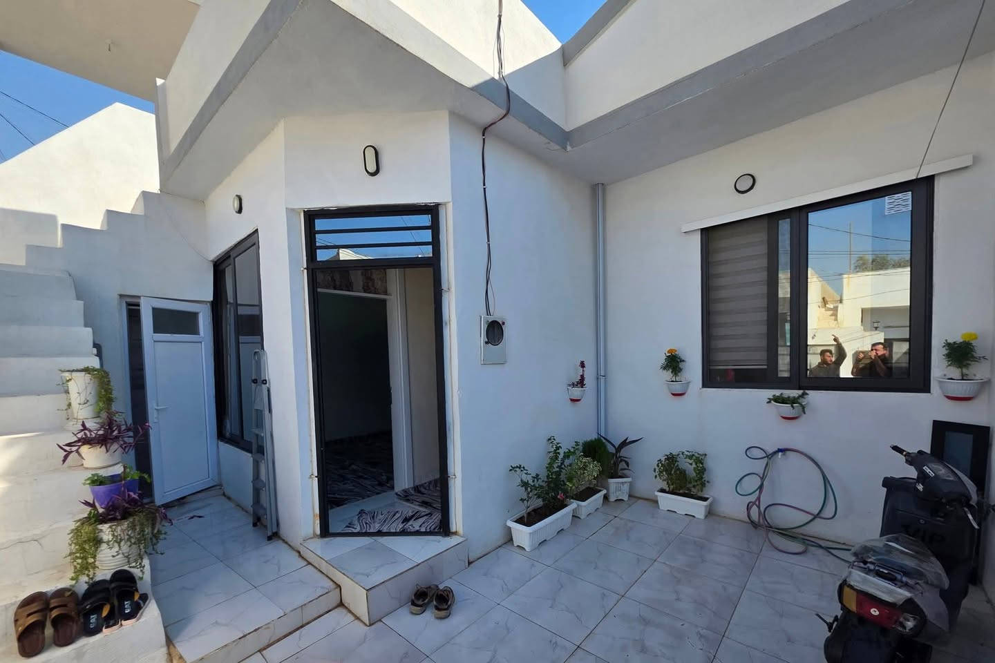 #دار #للبيع  🏠 بناء حديث 
#العنوان: بنجاعلي قرب جامع بلال حبشي 
#المساحة :-  110متر مربع
#المحتويات: 
-غرفتين نوم.
-هول.
-مطبخ.
-استقبال 
-صحيات خارجي وداخلي. 
-درج خارجي
-نضام دكت

#للأستفسار الأتصال على الارقام التالية :-☎️
👈📞 ***********📲
👈📞 ***********📲
أو مراسلتنا عبر { فايبر ــــ وتساب ــــ } 
أو مراجعة #مكتب شوان للعقارات والمقاولات الكائن في الحرية علاء سايدين بنجاعلي مقابل جامع عبداللة و حديقة مثلاث
            🌹{  #نتشرف #بزيارتكم }🌹
