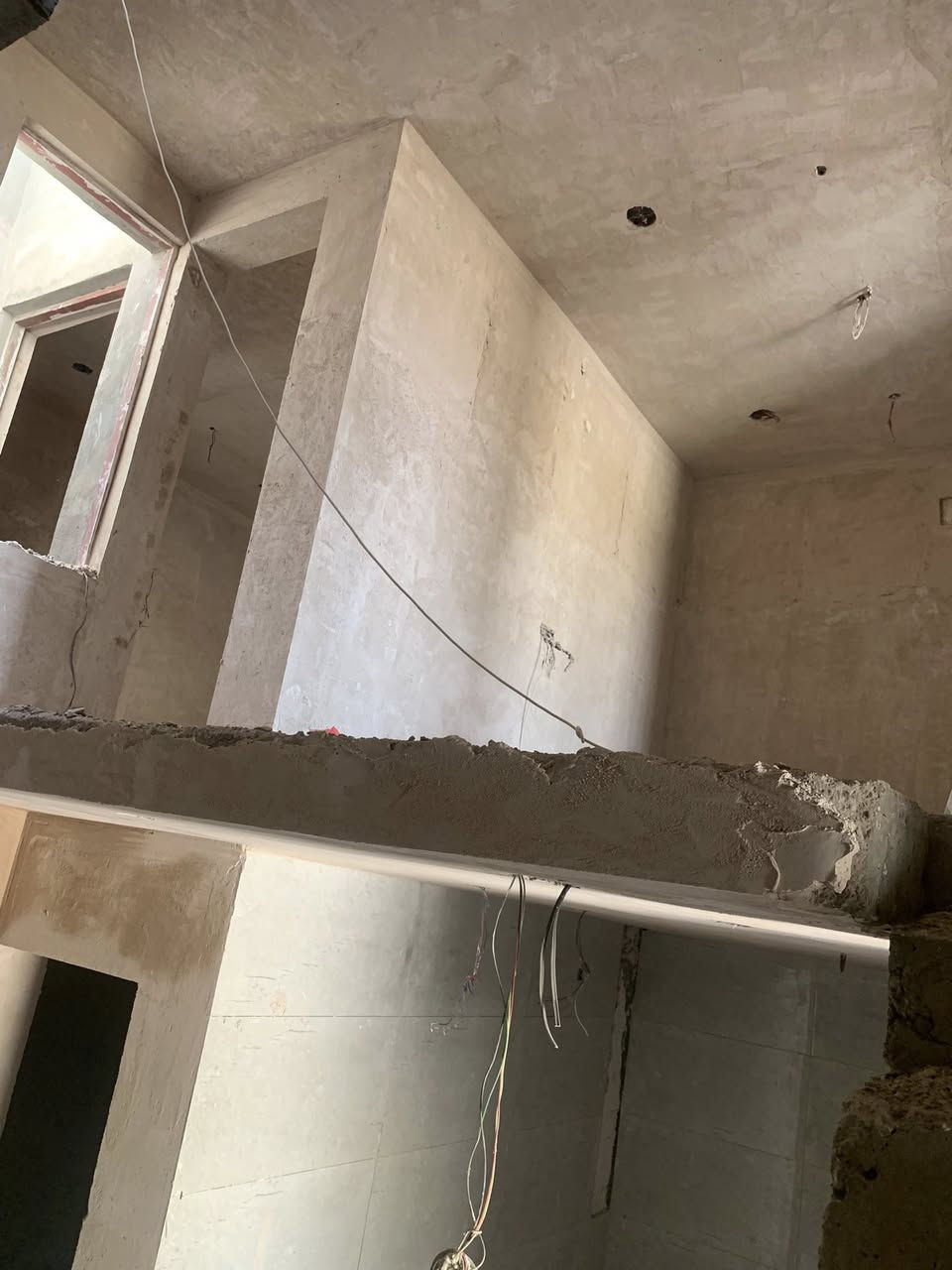 سلام علكم 
خلفه لبخ متفرغ اشتغل قطعي ويوميه جص وسمنت تصفير وسقل ونثر  متواجد خاص وخط

***********
