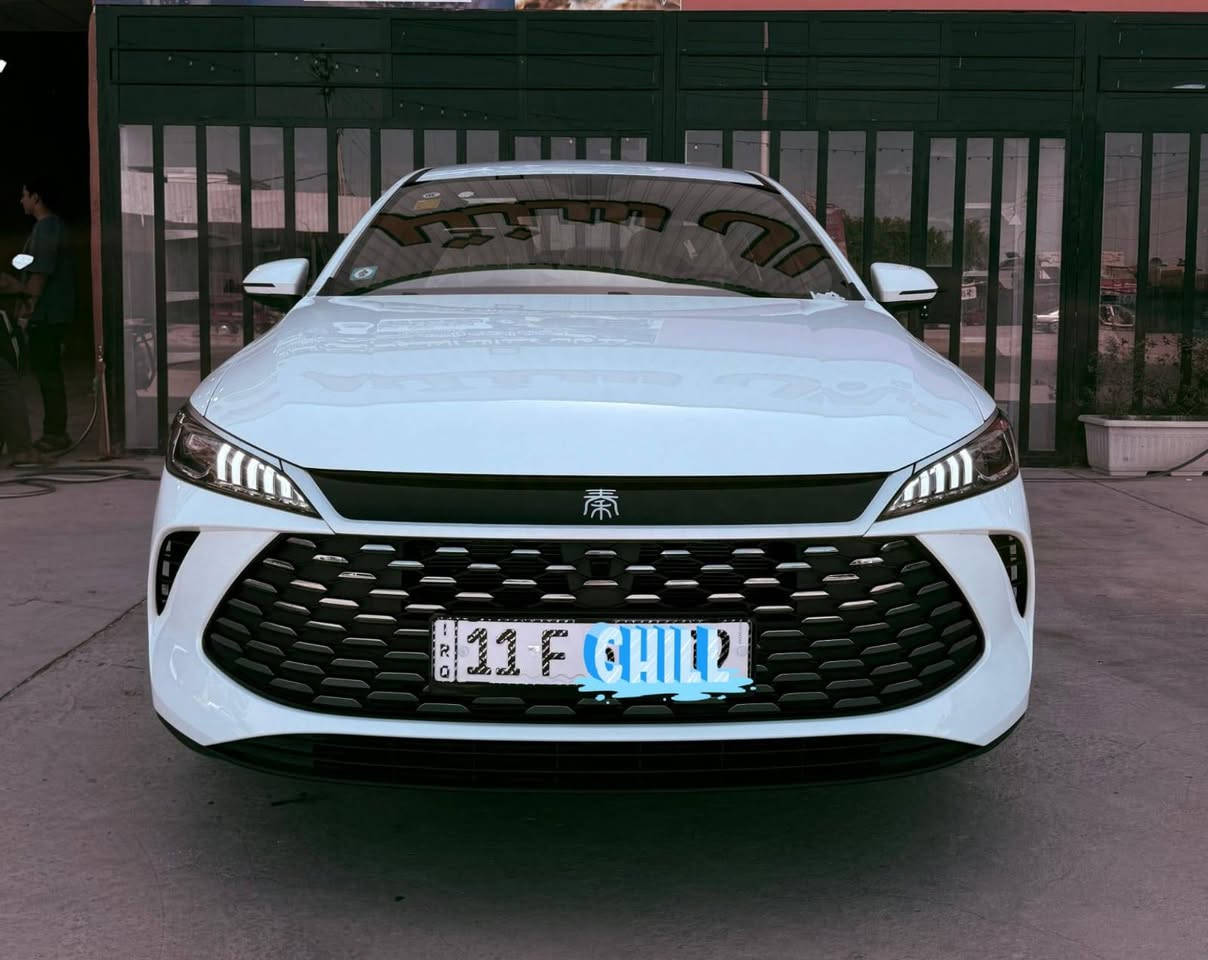 للبيع BYD كن بلص 2025 مرقم بغداد

سياره مال بيت زيرو ،ماشيه بس 1000 كم 

كفاله عامه من الصبغ والشخط سونار وياها

مواصفات كامرا خلفيه ورادار خلفي ،داخل

 جلد زيتوني شاشه وبصمه وكارت تشغيل وصندوق ريمونت وتشغيل عن بعد ،كير طيارة ،هاند بريك كهربائي ومواصفات هواي

 شاحن اصلي، منفاخ فوم، ماسحات ، بدله طوارئ ومثلث وهوك ،(كير ومحرك وتبريد وحداديه مكفوله سونار)

السعر  18مليون و 800
 اتصال واتساب  ***********
