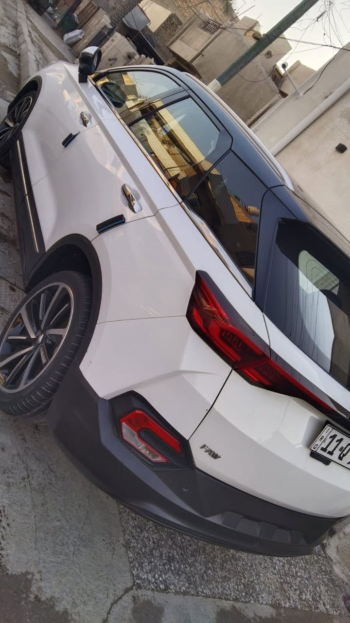 السلام عليكم

بيستون T77

 موديل 2023 

ماشية 25 الف

السعر 22مليون وبيها مجال قليل

 المكان بغداد البياع

السيارة نضيفة وقطرة صبغ ما بيها
***********
