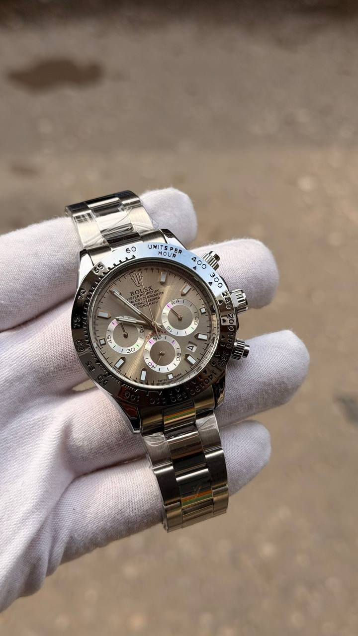 شنو لونك المفضل؟ 👀⌚
أسود؟ ذهبي؟ فضي؟ أو خليط فخم؟ 🔥
موديلاتنا وصلت بأكثر من لون حتى كل واحد يلكه ذوقه 😉

ساعة من ماركة رولكس ( Rolex) الفخمة 
جميع السناتر شغالة مع نظام ستوب ووج
مينا بألوان متنوعة و سير معدن ستانلس ستيل مقاوم للصدأ 
زجاج مقاوم للخدش 🤝

الآن فقط بسعر 50 ألف فقط 🤍 

متوفر توصيل لجميع محافظات العراق


**إذا كنت صاحب هذا الإعلان وتريد حذفه لأي سبب، رجاءا أرسل رسالة إلى الدعم الفني**