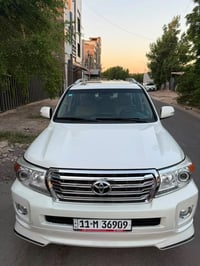 للبيع لاندكروز 2010 VXR محرك 8سلندر كلش نشطة واقتصادية بالبانزين كاملة...