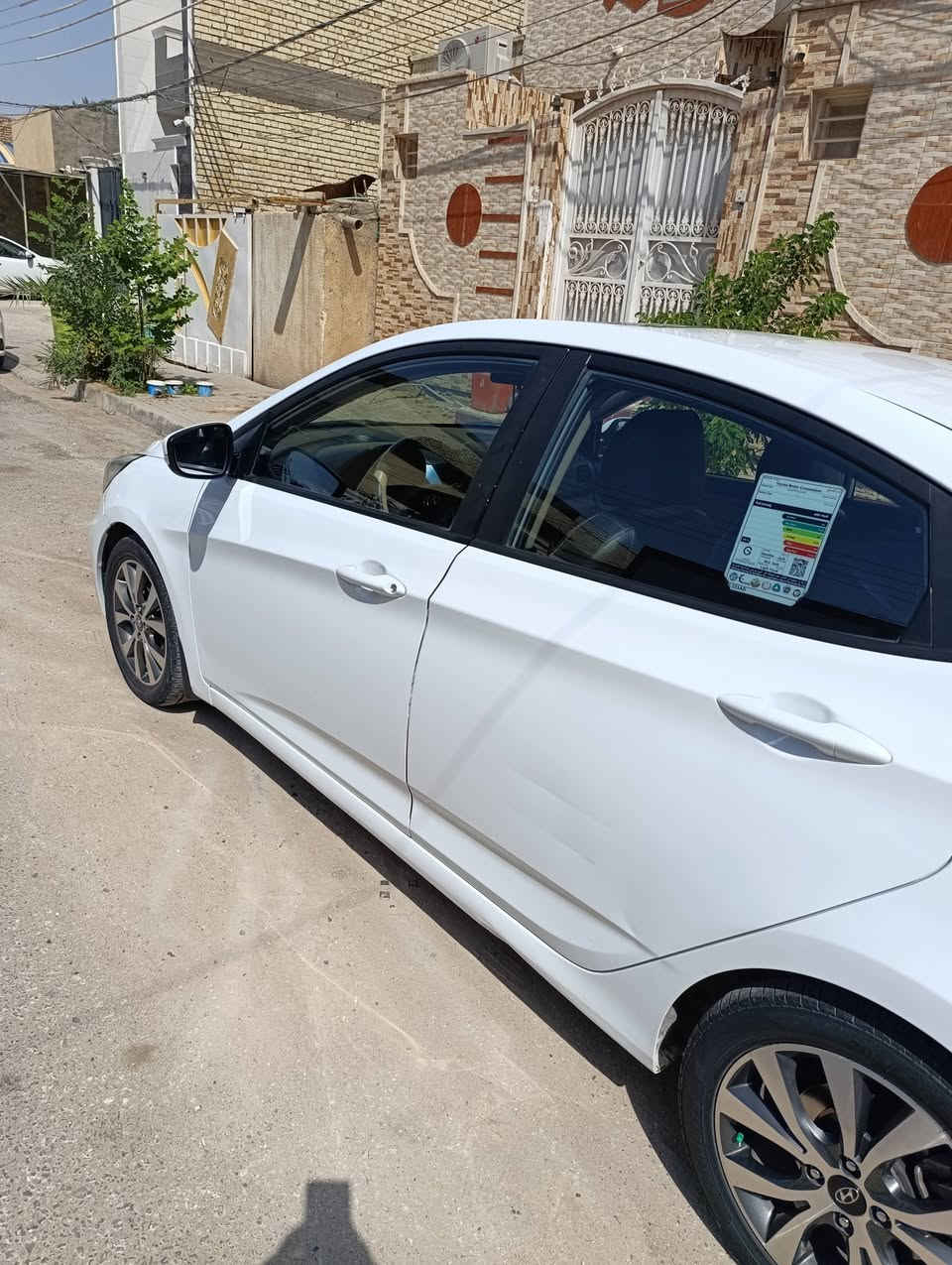 سلام عليكم
اكسنت خليجي فول مواصفات موديل 2017المحرك 1600السياره بسمي رقم نجف 
مكفولة فقط بارد بسيط 
السونار موجود بالصور 
السعر 120 وبيها مجال 
مكان السياره النجف حي الجمعية 
رقم الموبايل ***********
