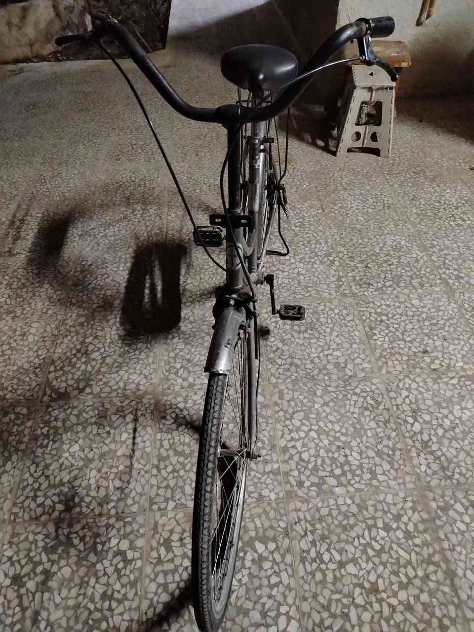 سلام عليكم
باسيكل بطة ياباني للبيع نظيف ٧٥٪
لون رصاصي Gray
للبيع سعره ٨٥ وبي مجال بسيط
عنوان :النجف
متواجد خاص رقم الهاتف***********
