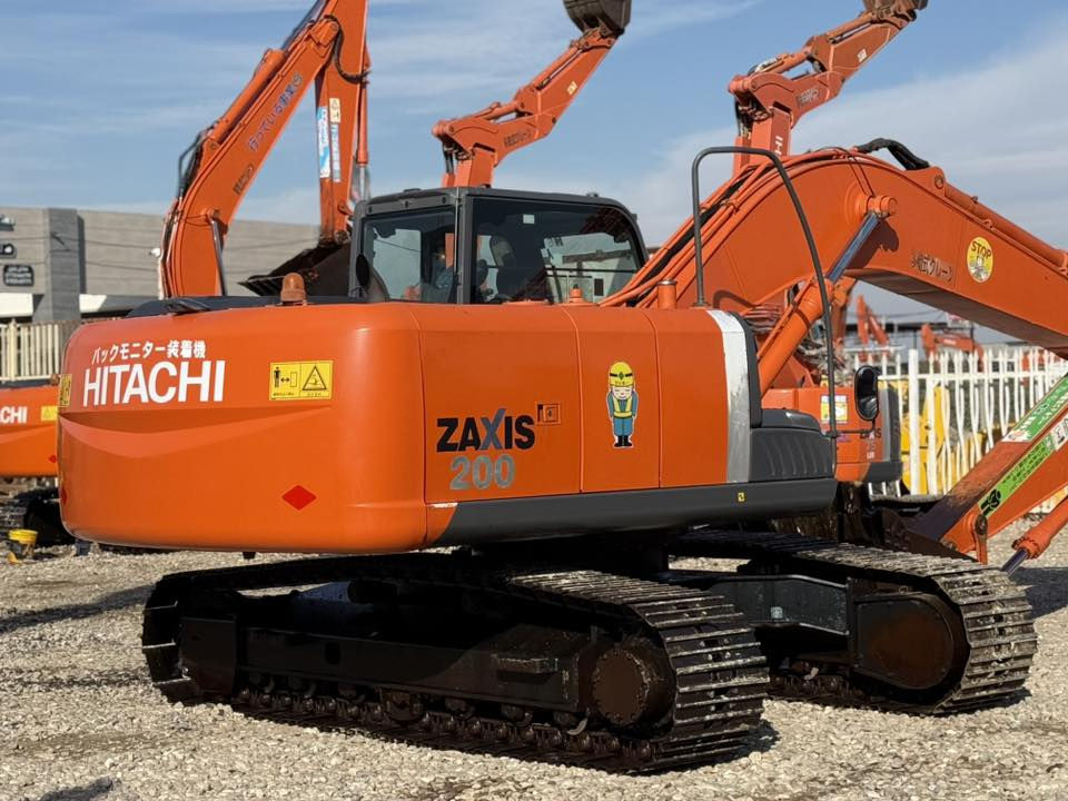 بســم الله الرحمن الرحيــــم 
متوفر لدى شركه سرعه التطور للتجاره الاليات لثقيله 
حفاره هيتاشي زت ثريZAXIS-200-2013
 فقط لعشاق النظيف والمتميز 💎
كفاله عامه وارد اليابان 🇯🇵 ✅ دخول جديد ما مشتغل 
موديل 2013حاله الزيرو مشتغل 7700لاف 
محرك  ازوزه 
 العنوان محافظه  بابل -ناحيه الشوملي
#Emile. #anmar_galel5@gmail.com  
وقت الاتصال  الساعه 8 صباحاً الى الساعه 6 عصرا 📵❌
#اللاستفسار*********** Whatsapp انمار جليل
رقم تسلسل الاليه 5014
