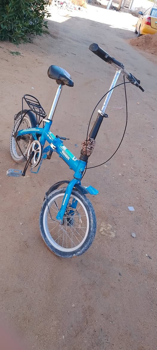 بايسكلات للبيع محافظة النجف الاشرف حي النداء شارع قنبر السعر الواحد الازرق 30والرصاصي ب 40 رقم الهاتف ***********
