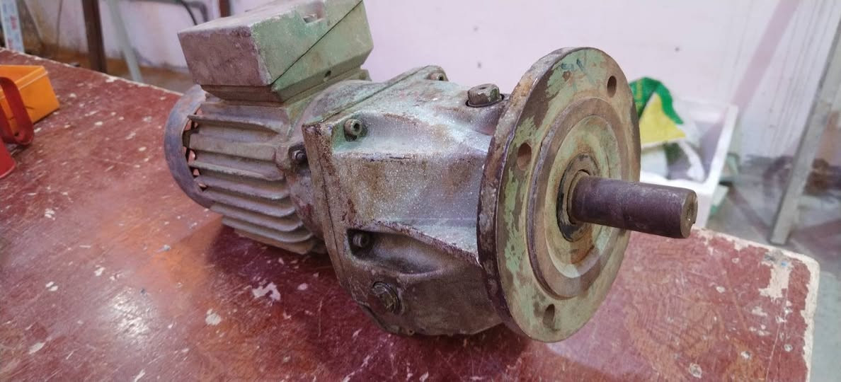 كيربوكس عدد 2 للبيع 3 فيز السعر 125 اثنينهن /  ديالى بلدروز ***********
