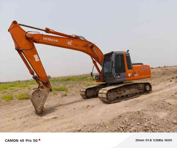 سلام عليكم للبيع حفاره البيع موديل 2005 رقم نكليزي بسمي مانقصها برقي حفاره مكفوله جاهزه للعمل ستفسار على هاذ رقم *********** سعر 315 بيه مجال الشراي
