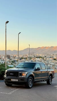 فورد F150 STX • V8 • دفع رباعي