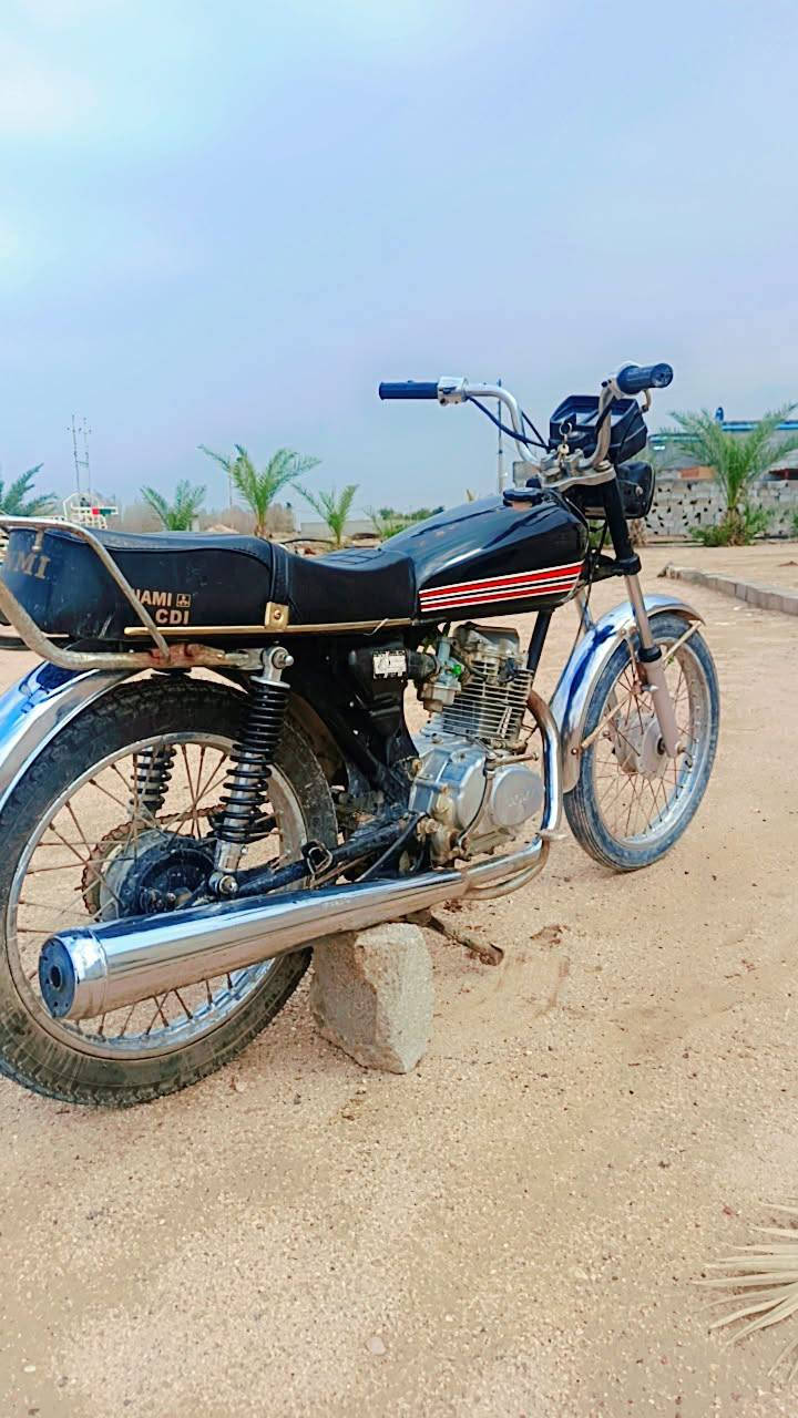 سلام وعليكم دراجه يراني شنابجه كامله وراق 2015دراجه جازه شاصي بوريه ثعيبه مكاني بزبير بشارع لمكصب  ***********
