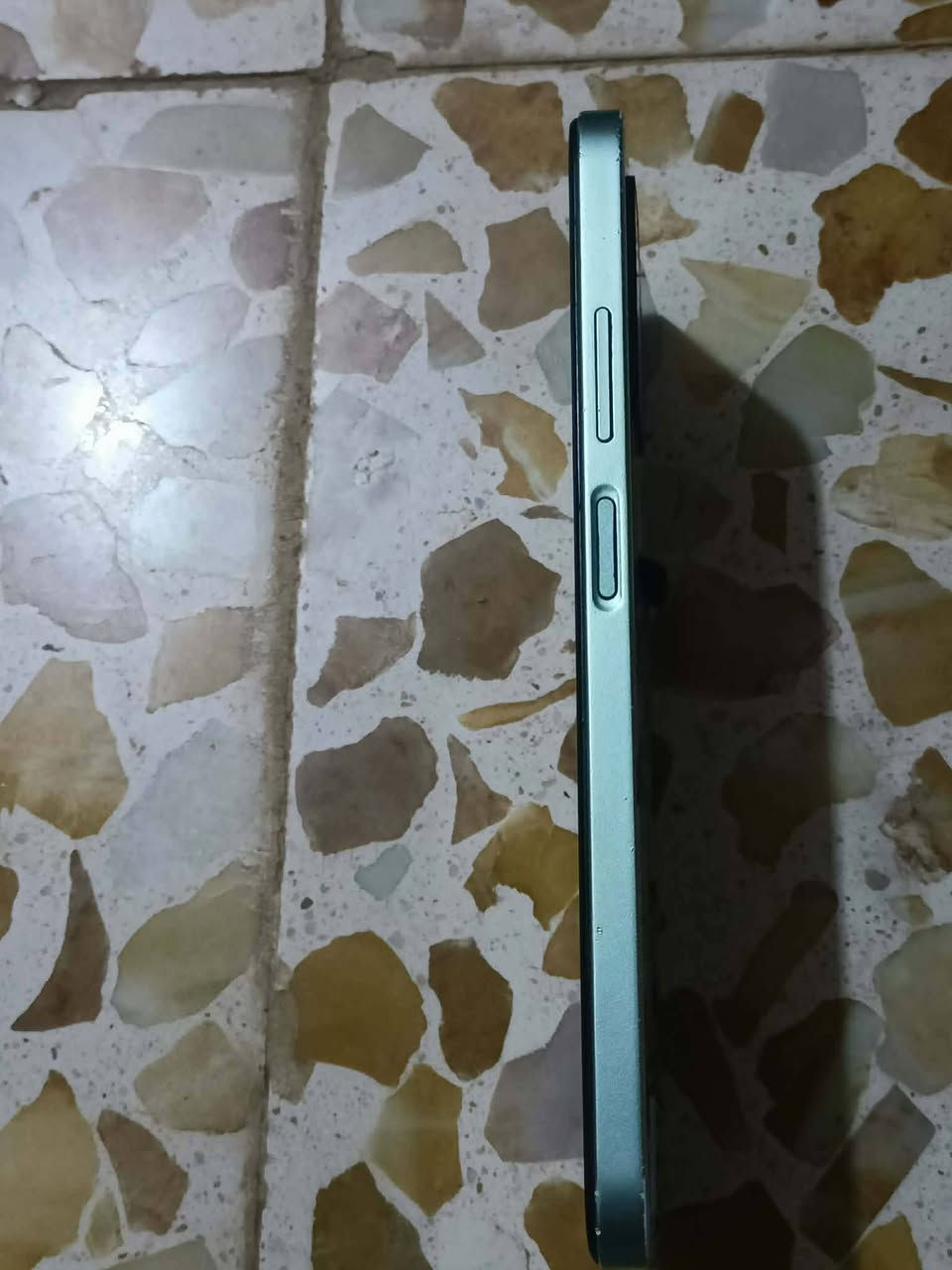 جهاز للبيع 
ذاكره256
بطاريه 5000
جهاز نضافه فول 
فقط ألضهر مكسور


**إذا كنت صاحب هذا الإعلان وتريد حذفه لأي سبب، رجاءا أرسل رسالة إلى الدعم الفني**