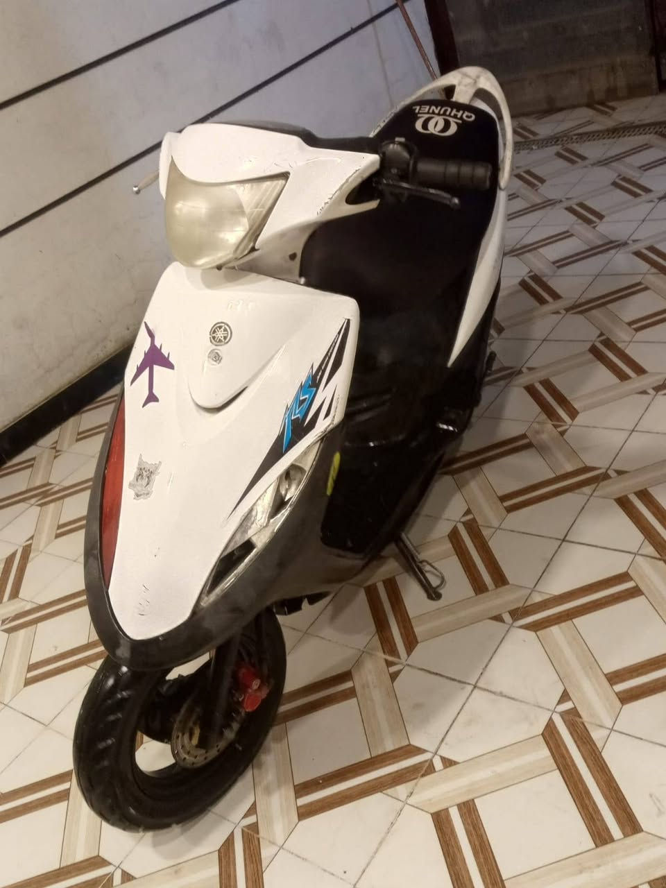 سلام عليكم
ماكس عدله للبيع بوشه55 لا نضوح ولا تبخير خير من الله 
كفرات سوادات بلادي  
صالنصه fm امل طكه 
كهربائيات كلها شغاله عدى الأشاير 
سلف واكف هندر نص نكره بكل وقت 
نقصها واقيه تاير خلفي + ستاند تعليك 
تعال وجيب فيتر وياك الدراجه خير من الله 
مكاني بغداد الدوره 
السعر 400 و بيه مجال 
الرقم بي واتساب ***********
