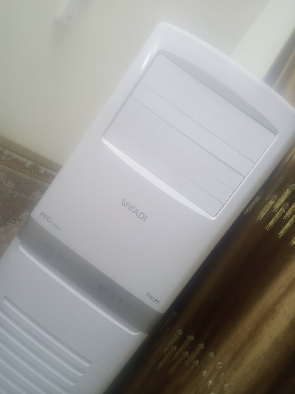 يا الله 
السلام عليكم اخوان للبيع سبلت كنتوري ثلاثه طن جديد بمعنى الكلام حار بارد مشتغل شهر فقط السعر مليون دينار العنوان بغداد الشعب ***********
