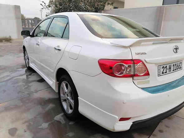 سەرەتا بە ناوی خوای گەورە و میهرەبان

فرۆشتنی خێرا

تۆیۆتا کرۆلا

مۆدیل ٢٠١٣ مانگی ٧

رەنگی سپی

مواسفات خلیجی فول فول مواسفات بەس سلاید نیە و سێ سویچی شەریکەی لەگەلە بیلاد کوشنی جلدە و ناو فۆرمیکایە و سوکان حەیزەران سوکان ڤۆلیۆم و ٤ جام کارەبایی و ئۆتۆ و گیر تۆماتیک و بەس سلاید نیە و زۆر مواسفاتی تر..!

نموونە لە جوانی و پاکی

١٣٠ هەزار کیلۆمەتر حەقیقی رۆشتووە

یەک دەستە سەیارەکە 

رەقەم و سەنەوی تا کۆتایی ٢٠٢٩ تازەیە بە ناوی خۆمانەوەیە

تحویل و خرامە و بە ناوکردن بەشەرت

دەعم و لیدراوی و بۆیاخی نیە

سارد و شوختی نیە

گیر و مەکینە و کارەبایی و تەبرید و تەقە و رەقە و تندوتۆلی بەشەرت

پیش و دوای کەپسە سەقف و شان و چواردەوری شوشەیی

٤ تایە و ویلی لۆکی بیلادی لە ژێرە

هەموو گیانی لەسەر دەقی بیلادی ماوەتەوە

کەتەلۆک و سپیر و ادەواتی شریکەی هەمووی ماوە

ماڵی دۆستە و دیناریک مەسروفی نیە

بۆ عەیب و عار پرسیار مەکە.!

شوین// هەڵەبجەی شەهید

سعری// ١٥٧ گڵا و مجالیکی برایانەی تیدایە

کۆرەک ***********

ئاسیا ***********

واتساب و تیلگرام و ڤایبەری لەسەرە.! حلبجة
