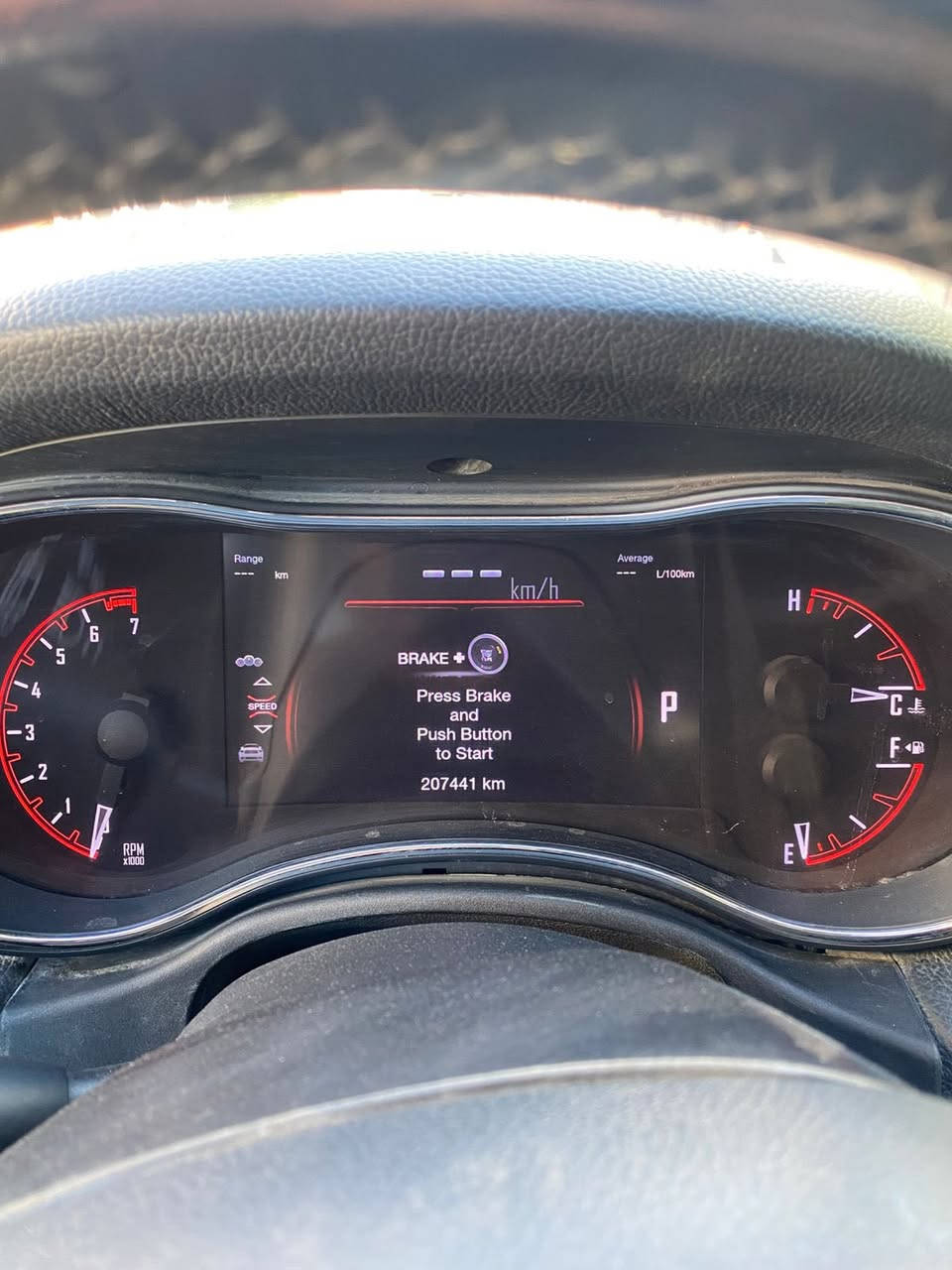 دودج دورينغو GT
موديل:٢٠١٨
اللون : ماروني
مكينة :٣٦٠٠ (٦سلندر)
مقعدين : كهربائي
وارد: امريكي
حادثها : سرقة ثلاث قطع
بصمة 
فتحة بانوراما

للتواصل والاستفسار : ***********
