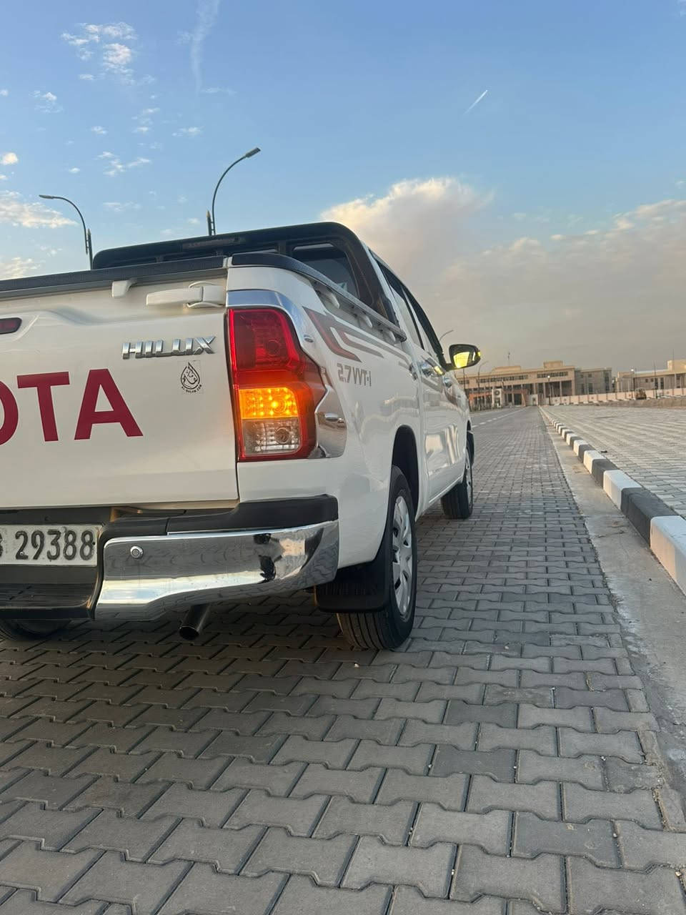 سلام عليكم هيلوكس 2021 مكفوله كفاله عامه رقم ربيل جديد سنويه منتهي تخم تاير حداديه جديده مكينه وكير وكسن مكفولات ماشيه 90جديده حيل حلوه عنوان بصره زبير 
***********
