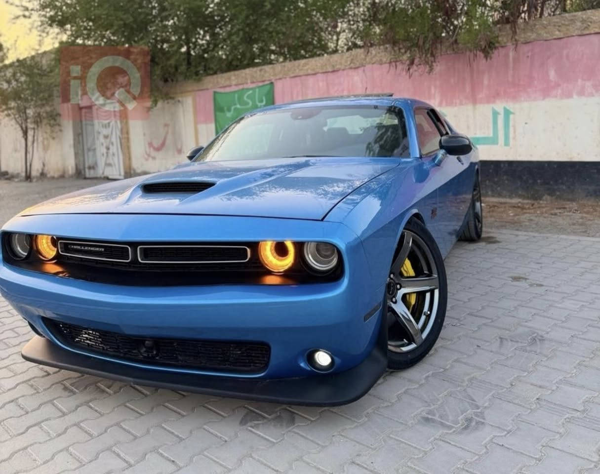تشالنجر SRT 2015
السيارة فول مواصفات 
رقم بغداد الجديد
ماشية 84 ميل
عليها هدرز لونك امريكان ريسنك
فتحة
رادار امامي
كشنات تدفئة تبريد
تدفئة ستيرن
السيارة بدون حادث سرقة فقط

صبغ جاملغ اماني ونص الخلفي فقط 

155 وماكو srt بهيج سعر 

استفسار 

***********
