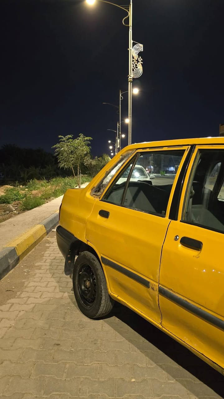 سلام عليكم
سايبه للبيع موديل 2011 دشبول نفخ 
سياره تخم تاير جديد 
كير محرك جدد شرط شلعه ومعدل 
سياره كهربائيات كلها شغاله لايت زنون 
سياره راعيها موجود مامطلوبه تستلم صافي 
رقم بغداد الماني 
مكان سياره واسط كوت مركز  
سعره ٢٥ وبيها مجال 
لتواصل 
*********** اتصال 
*********** واتس
