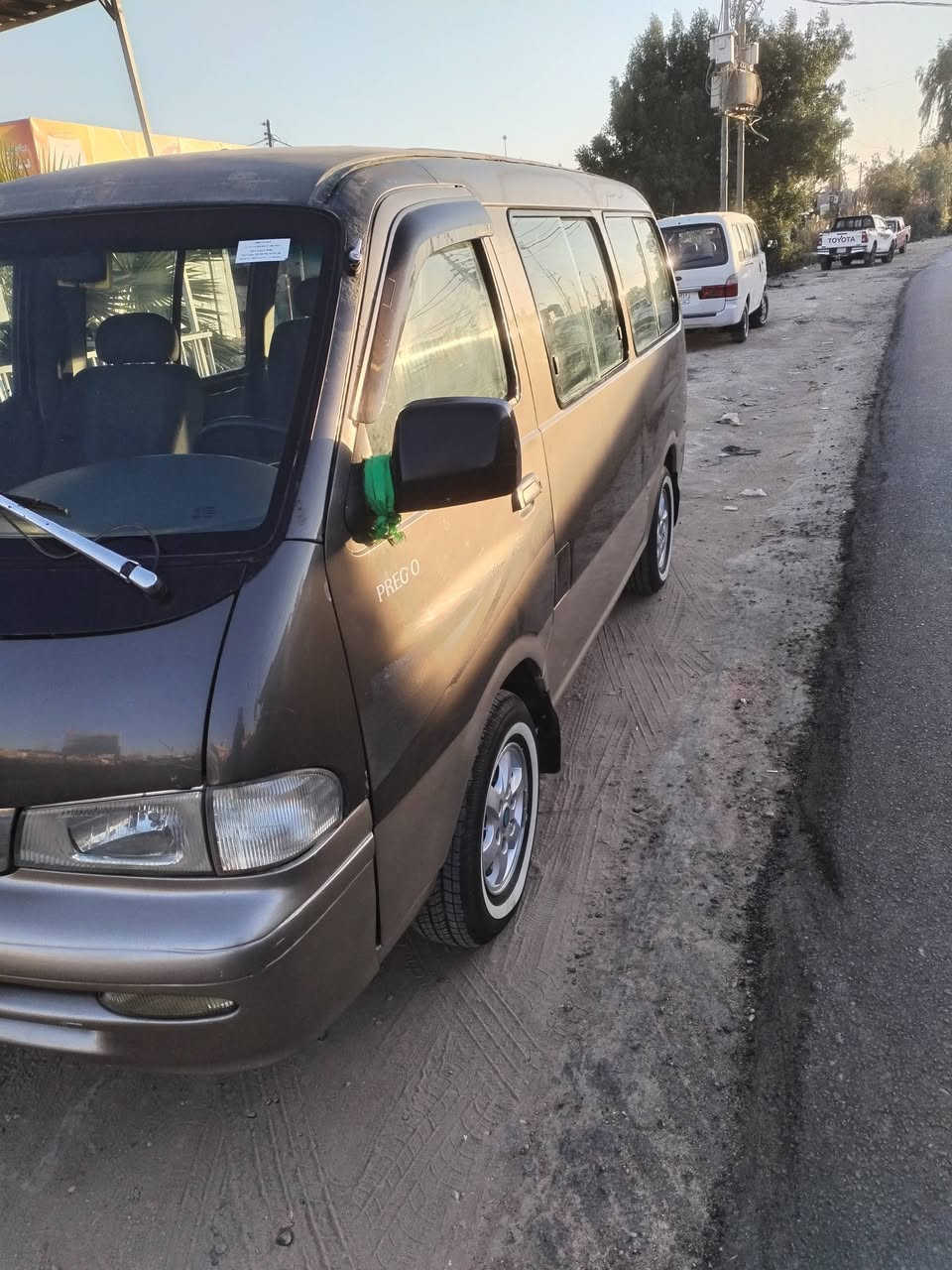 كيا بريجو موديل.     2001  رقم بغداد
مكان بابل شارع طهمازيه عوفي ***********  
 الاتصال على الرقم
