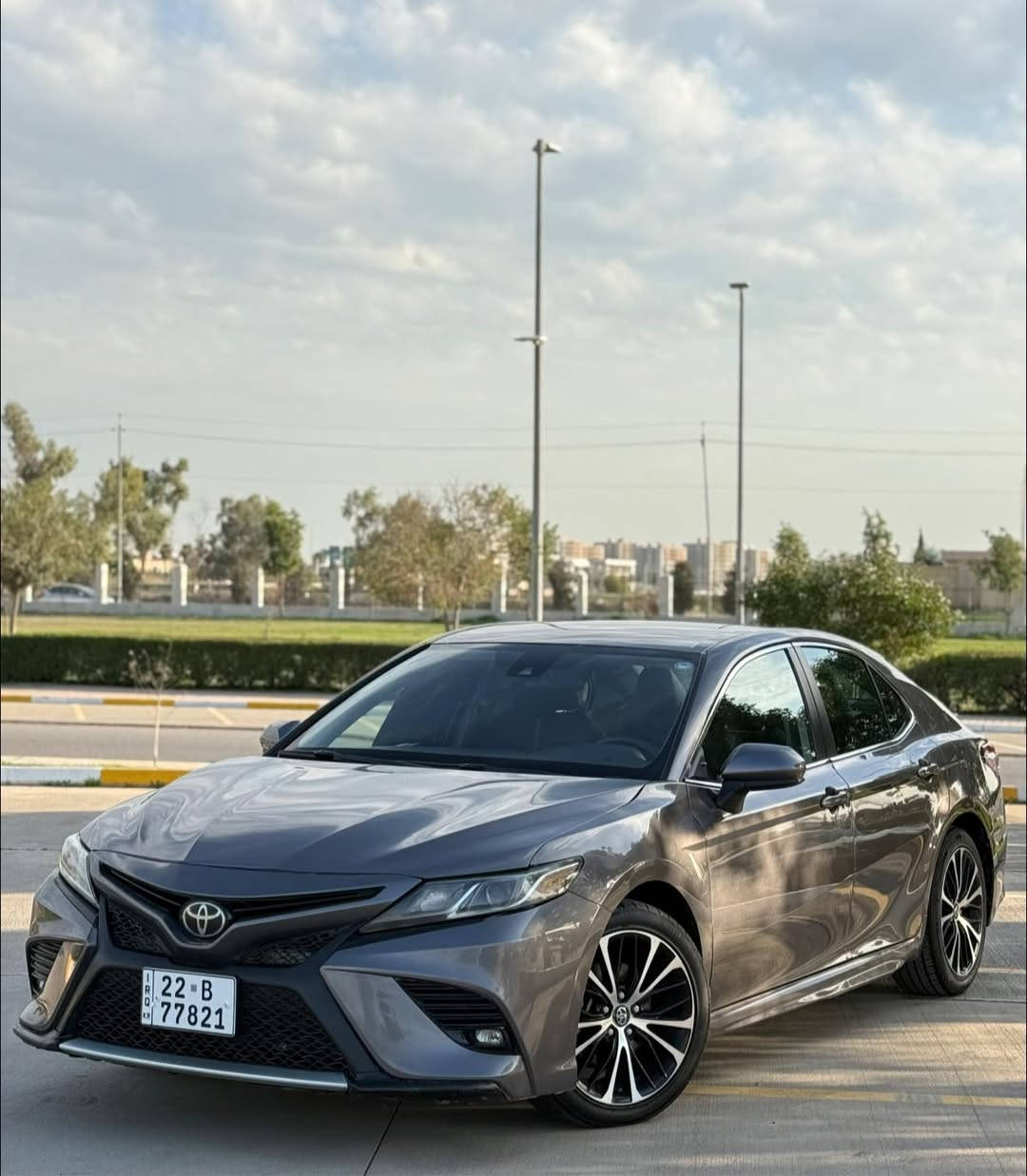 تويوتا كامري  2020 SE‏‎
مواصفات 
كشنات كهربائي 
كير اوتوماتيك و عادي
كير على الاستيرن 
‏شاشة 
ناضور ليلي
‏‎كاميرا 
تحكمات ستيرن و تحديد سرعه 
تحديد مسار 
‏رادار امامي و خلفي
رادار جانبي
‏‎لايتات زينون LED
وباقي المواصفات المعروفة بالسيارة 

ضرر فقط جاملغ السائق ونص البونيت
ونص جاملغ الخلفي كلير امريكا 
الشاصي والدواخل مكفول
السيارة رقم اربيل باسمي شرط الوكالة او التحويل نفس اليوم
هزة وفحص وسنويه جديدة 
ماشية ٣٢ الف فقط 
السعر 168$ وماكو هيج سعر بالسوك 
مكان السيارة اربيل 
***********
