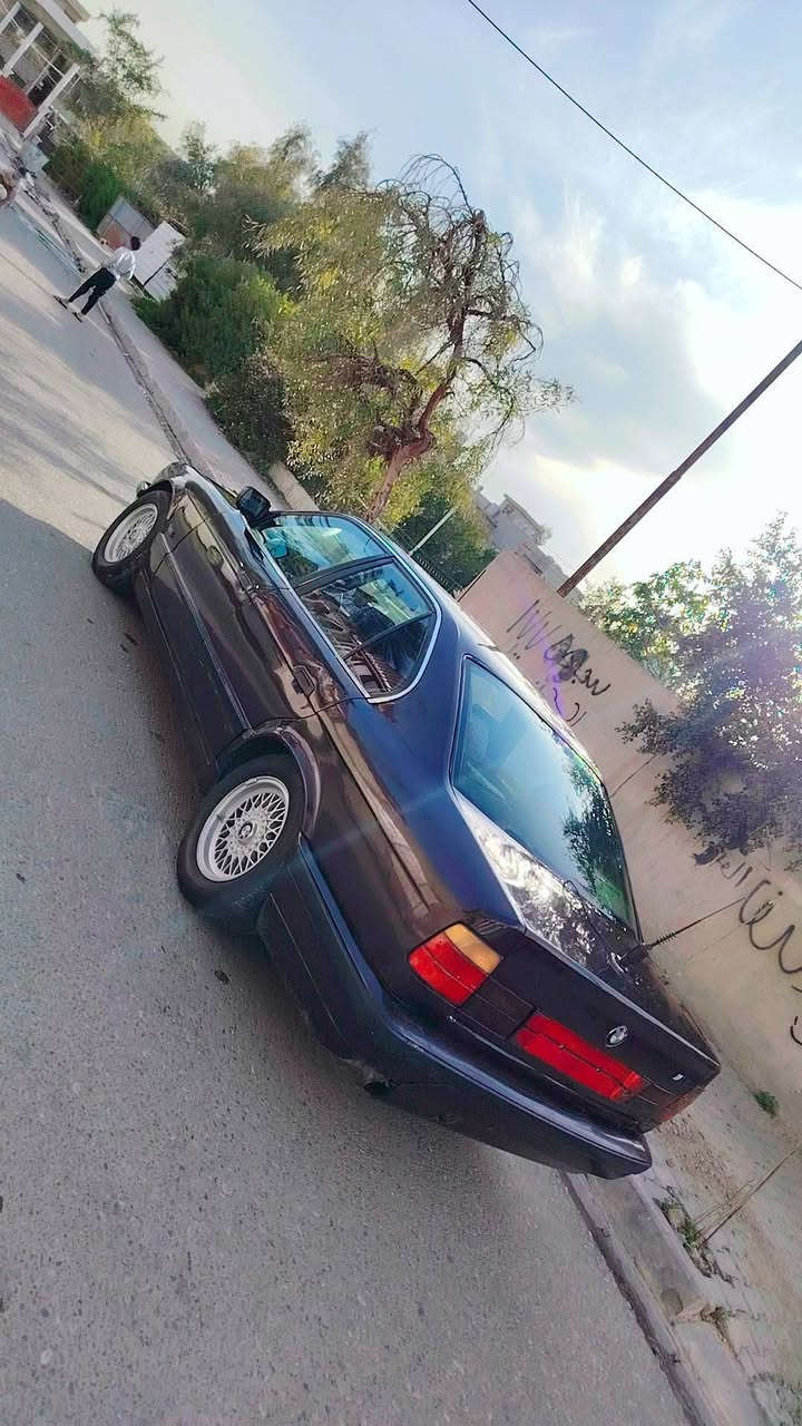 للبيع بي ام 520 محرك 528 موديل 1991 رقم كركوك سياره باسمي شرط تحويل لاصرف لابخار لاضربه السعر 40 بي مجال ***********
