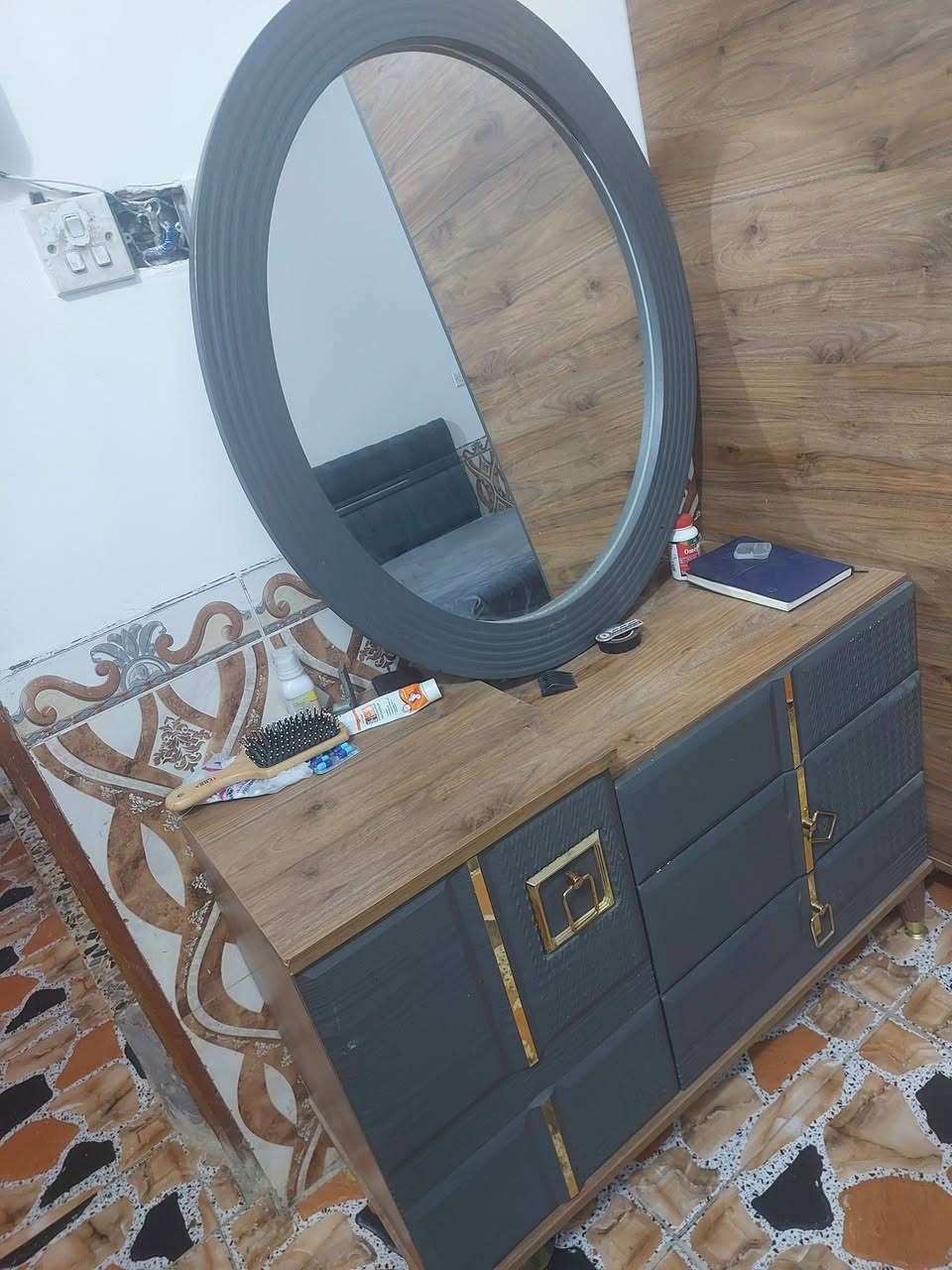 غرفة تركي مشتراهه بمليون و٨٠٠ نضيفه وقويه مع الدوشك طابقين نضيف اريدهه هيه والدوشك ب ٦٥٠


**إذا كنت صاحب هذا الإعلان وتريد حذفه لأي سبب، رجاءا أرسل رسالة إلى الدعم الفني**