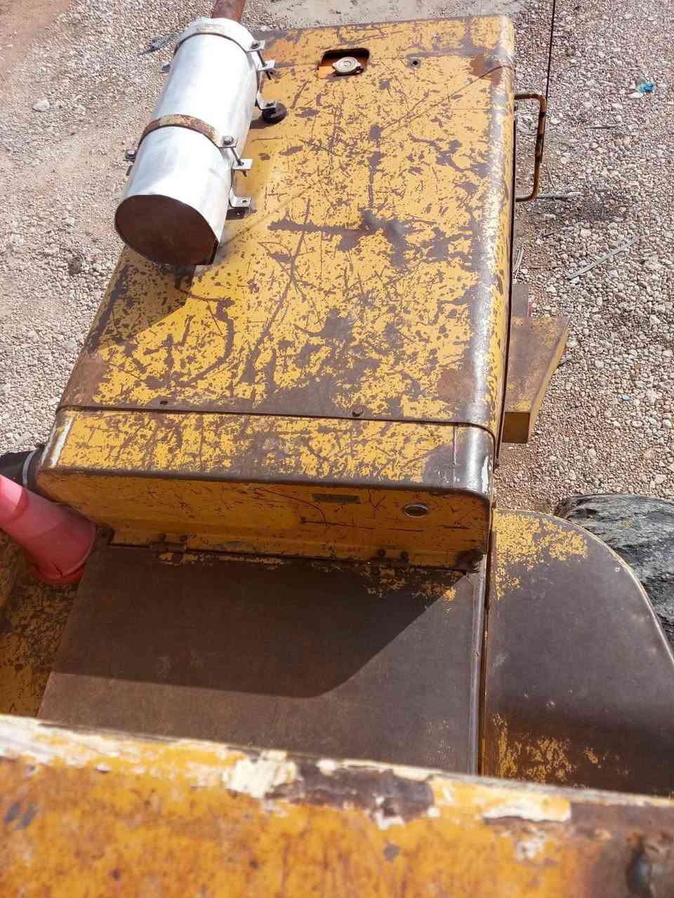 سلام عليكم للبيع شفل ٧٠ موديل٨٣ مكينه وكير وتركم كفاله تحويل ثاني يوم رقم بصره للستفسار تصال ***********
