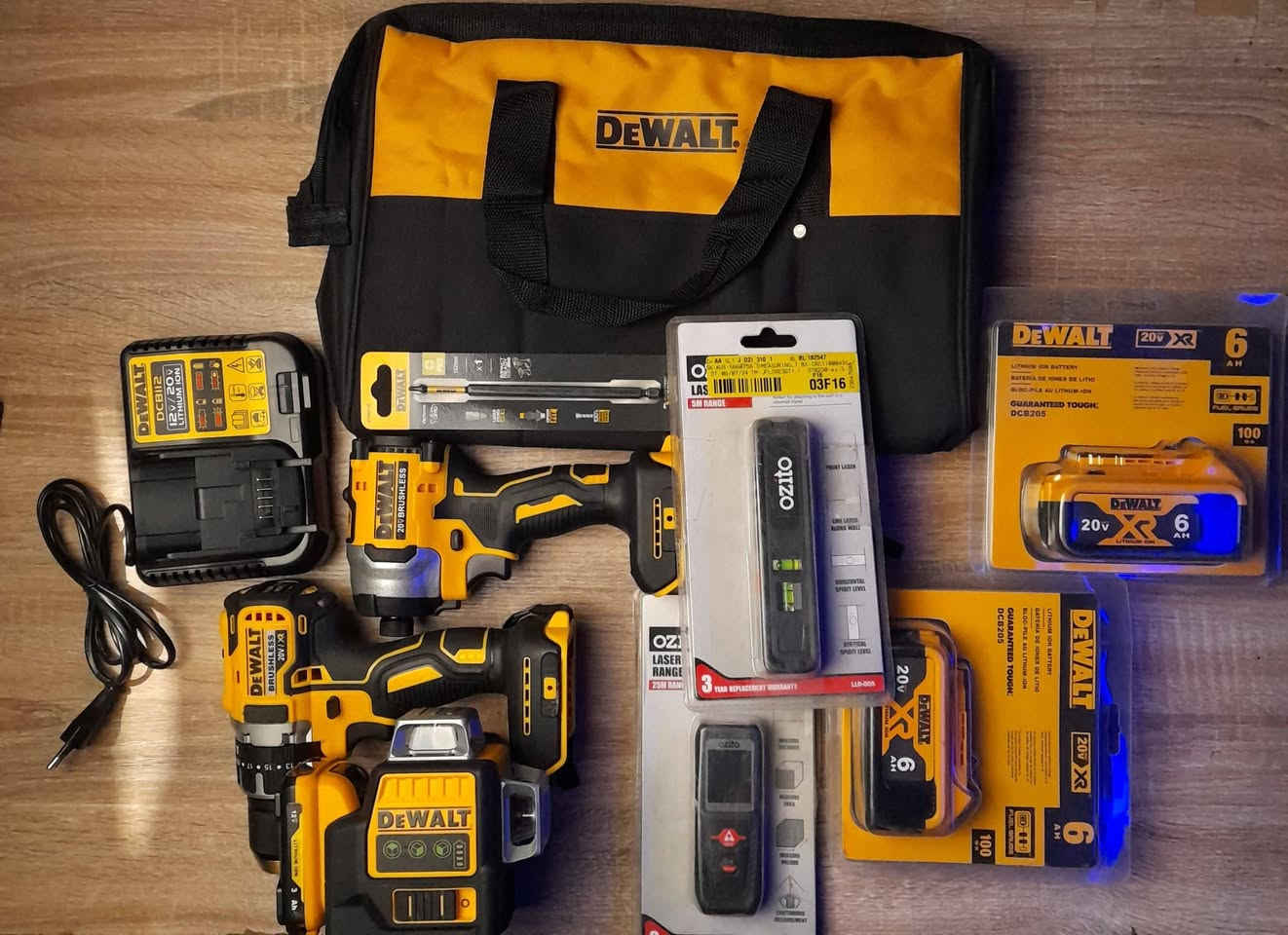 السلام عليكم وتوفرت مجموعات ديوالت متكاملة شرط الفحص شي راقي ومفول


**إذا كنت صاحب هذا الإعلان وتريد حذفه لأي سبب، رجاءا أرسل رسالة إلى الدعم الفني**