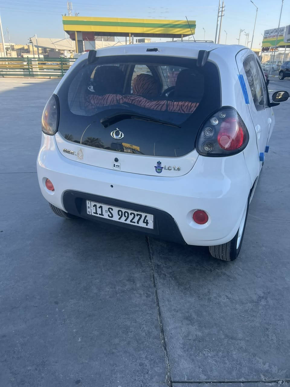 السلام عليكم
باندة موديل 2012
رقم بغداد تحويل ثاني يوم 
السيارة جاهزة مكينة كير صدر  
تبريد 
شاشة السيارة ما بيهه اي نقص 
مصبوغة للجمالية فقط 
 بالقصط و نقد 
الاتصال بالرقم : ***********
