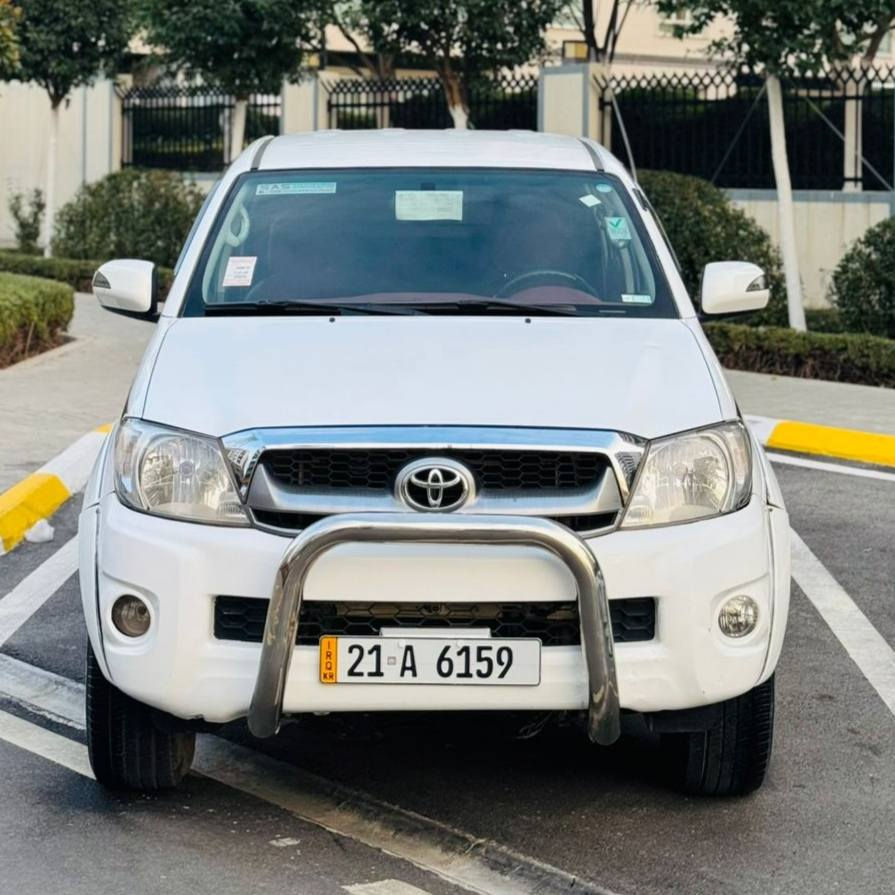 تويوتا هايلكس 2009 دبل أكسل أوتوماتيك
السيارة سعودية (بنزين)
4 نوافذ كهرباء، مرايا كهرباء
الداخل أحمر، نظيف وجديد جدًا
السنوية وجميع الأوراق مجددة لغاية 2030
باسم المالك مباشرة
الممشى 240,000 كم حقيقي
المحرك مفتوح، دخان / صرف / بخار على الشرط
4 إطارات جديدة
فقط قطعة دهان واحدة بالخلف مع خبطة خفيفة
لا توجد مشاكل أخرى، فقط بعض الخدوش البسيطة
ملاحظة: الرقم مع السيارة

🟦 السعر  _ الطلب في التعليقات سيأتي إليك مباشرة 
                  فقط على الصفحة مو على كروب

أرقام التواصل (فايبر وواتساب): *********** ***********
