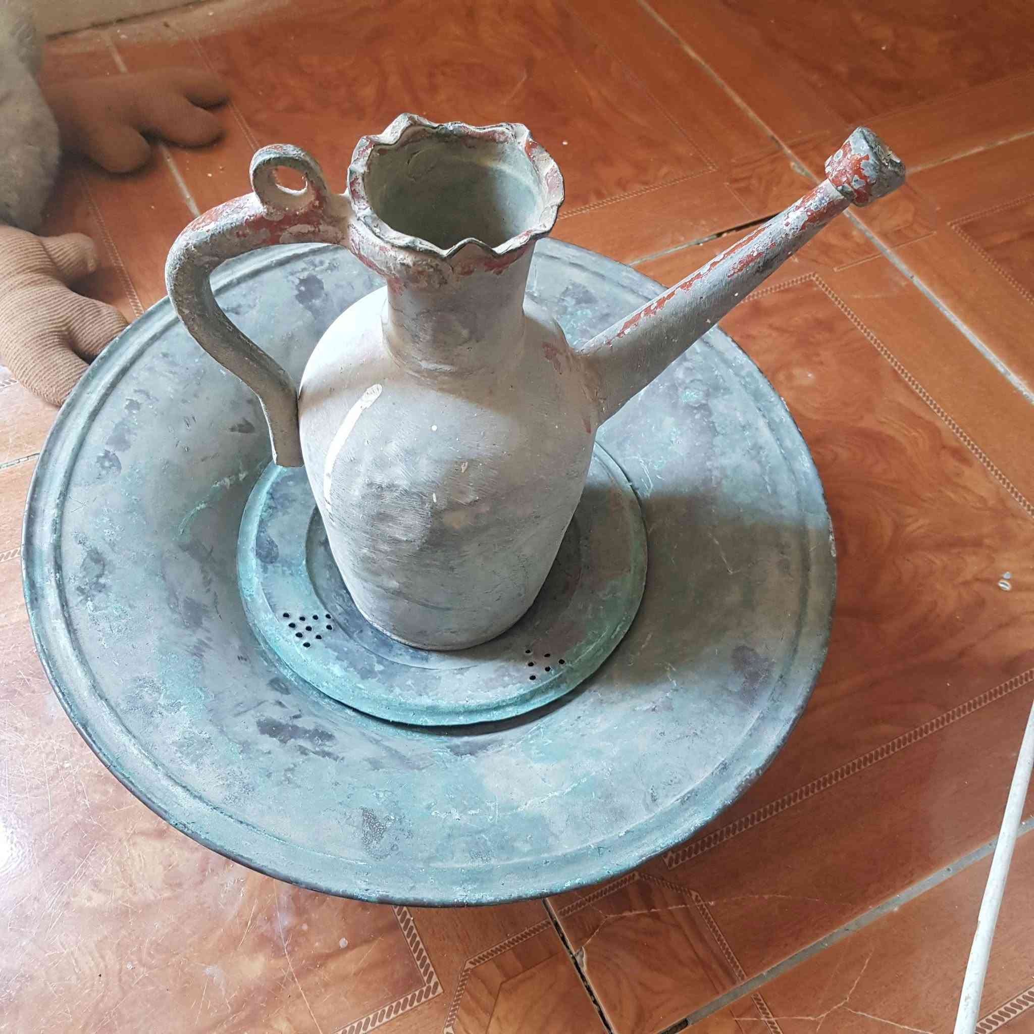 السلام عليكم اخوان سلبجه مع ابريق للبيع خاص يوجد توصيل
***********
