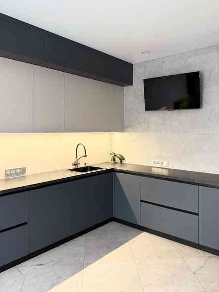 📍 الكرادة خارج - مقابل سما مول
📞 ***********
____________________

تصميم يجمع بين البساطة والفخامة ✨
ألوان هادئة، خطوط مستقيمة، وتفاصيل دقيقة تخلي المطبخ قطعة فنية عصرية تعيش سنين من الأناقة 🖤

#مطابخ #تصميم_مطابخ #ديكور_مطابخ  #مطبخ_حديث #مطابخ2025 #افكار_ديكور #تصميم_داخلي #مطابخ #مطبخ_مودرن
