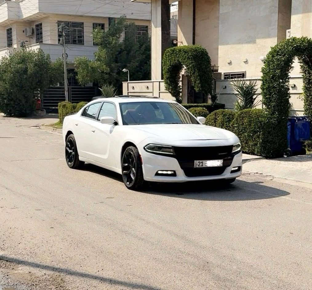 السلام عليكم 
جارجر موديل  2019  SXT  امريكي كلين فول 1/1 فتحة رادار 
مكفولة كلين 
السعر 215 وبيها مجال 
الاتصال عل رقم  *********** بغداد زيونة
المواصفات فول 1/1 
*بصمة +بصمة ابواب 
*فتحة
*كراسي خزن ميموري 
*كراسي كهرباء امامية
*كشنات تدفئة تبريد 
*استيرن تدفئة تبريد
*كراسي كشنات جلد 
*رادارات جوانب
*تشغيل عن بعد
*نقطة عمياء 
*محرك 6 سلندر 
*شاشة كار بلي
*حساسات امامية وخلفية
*تخم تايرات اصلية
*مري قلاب 
*كامره خلفية
تحكم استيرن 

السعر  215 وبيها مجال

الاتصال عل رقم ***********
بغداد زيونة
