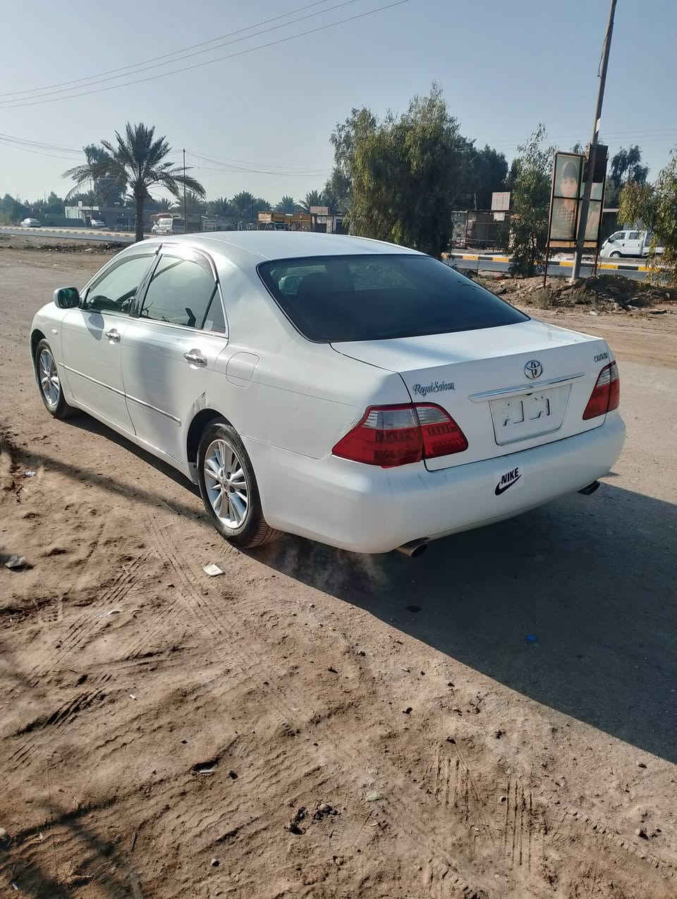 شاهينه طك كارتون للبيع مكينه كير فول حداديه فول جاهزه  
سياره ادوات بدون لوحات 
سعر ٣٥ لاستفسار ***********
