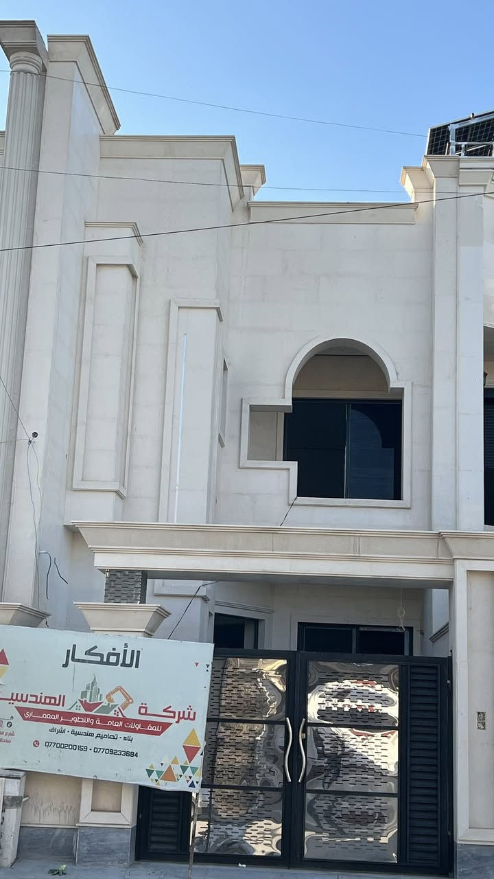 � #مكتب_الودق_للعقار 🔥
💎 فرصة مميزة – دار للبيع بناء حديث 💎

📍 العنوان: شارع فلسطين – حي النيل
📐 المساحة: 175 م²
📏 الواجهة: 5.83 متر
📏 النزال: 30 متر

🏡 تفاصيل الدار:
✔️ كراج
✔️ صالة واسعة
✔️ استقبال أنيق
✔️ مطبخ مرتب
✔️ 6 غرف نوم
✔️ 6 حمامات
✔️ منور

***********
 المهندس مصطفى
