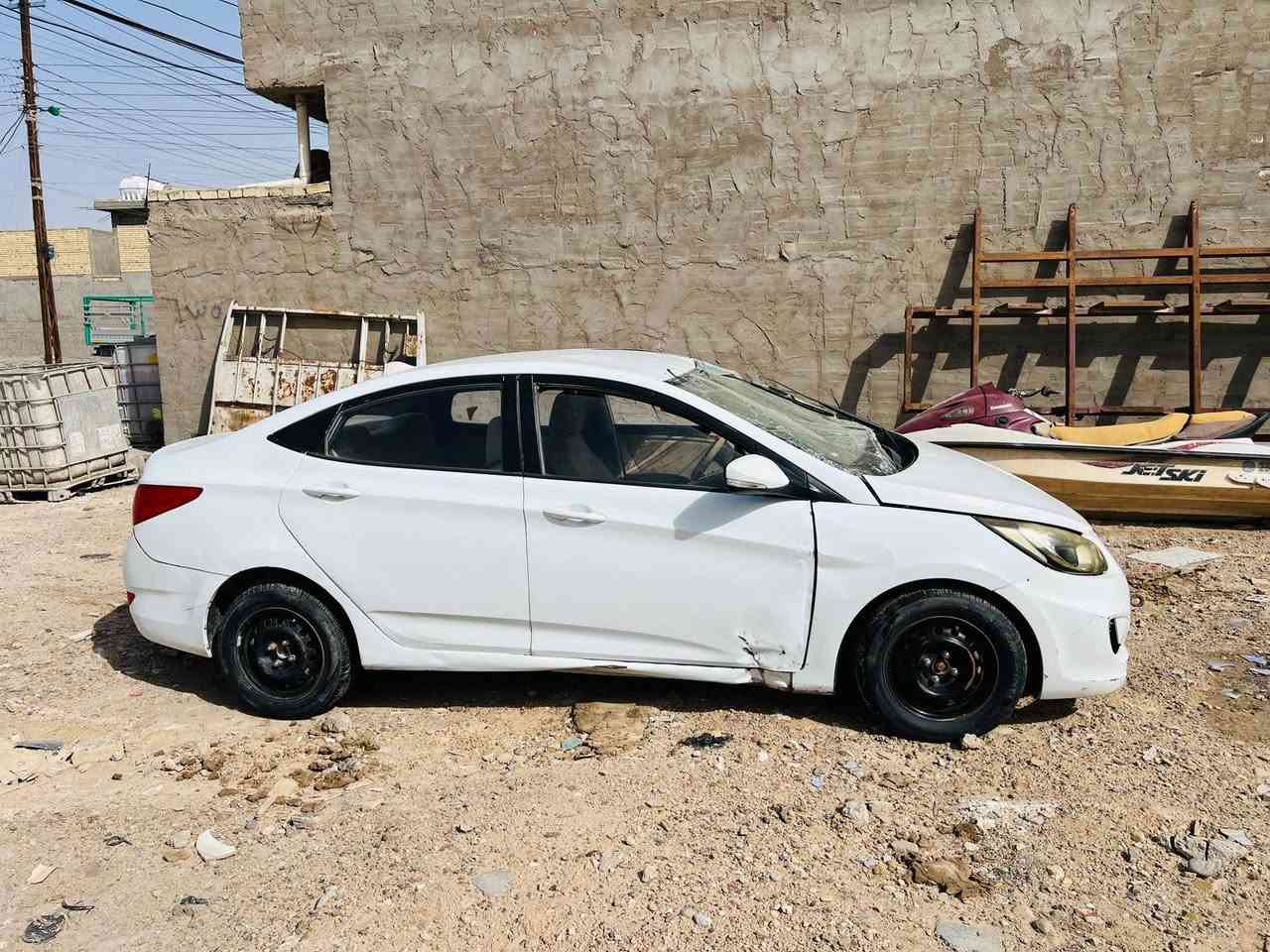 سلام عليكم للبيع هونداي اكسنت موديل 2012خليجي رقم المثنى انكليزي مشروع وطني إخوان سيارة تعرضت لحادث طخه كما موضحه بلصور ابيع على وضعهه سياره شغاله وتمشي مكينه 1600 كير مكينه شواصي لغود مكفولات مكان السيارة بغداد سعر مناسب غير متواجد ع فيس
الاستفسار ***********
