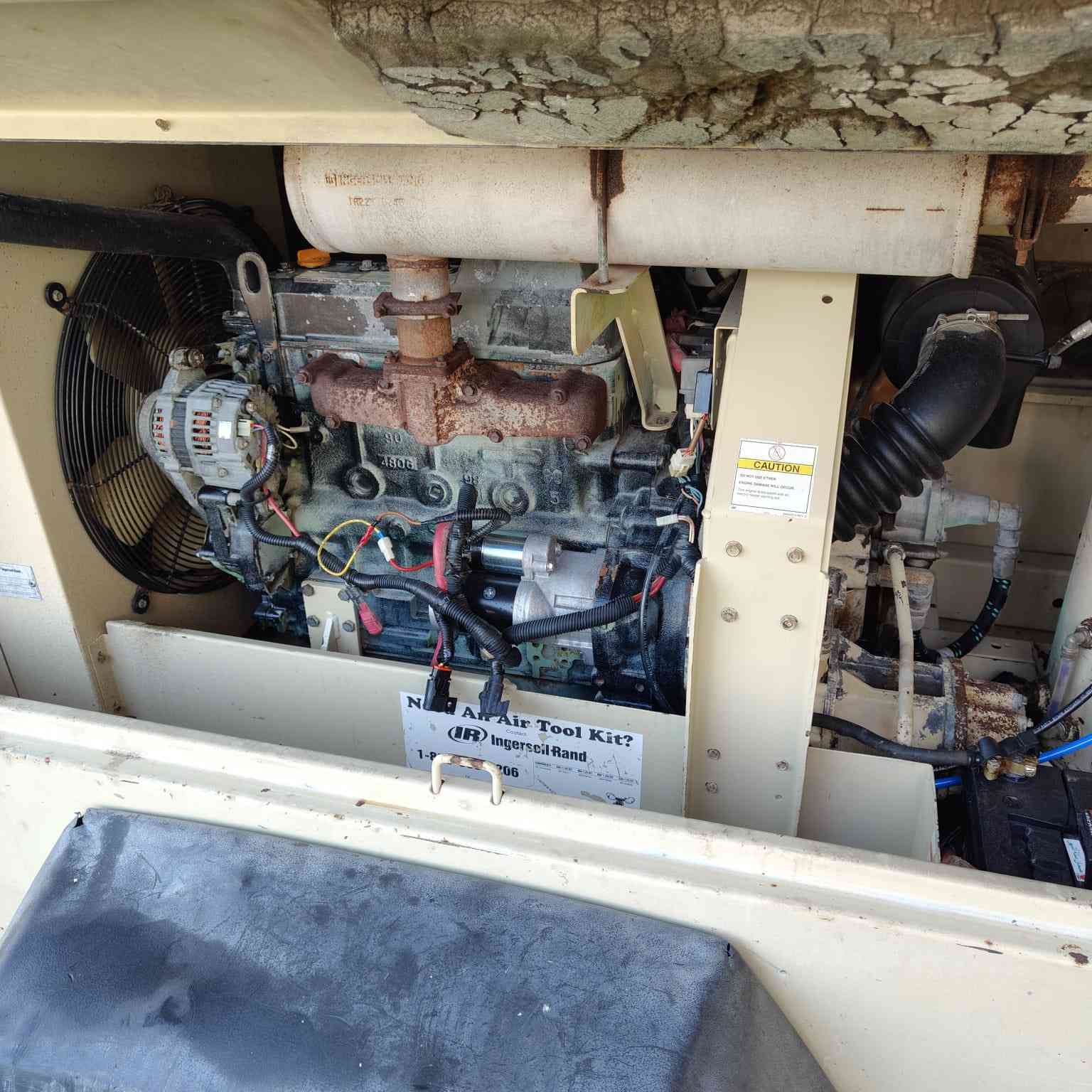 كومبريسر تفليش
مكينه انكر سون مكينه ينمر بم ميكانيك 
مكينه جديده مشتغله 4000ساعه
ضمان 5 سنوات 
الاستفسار ***********
