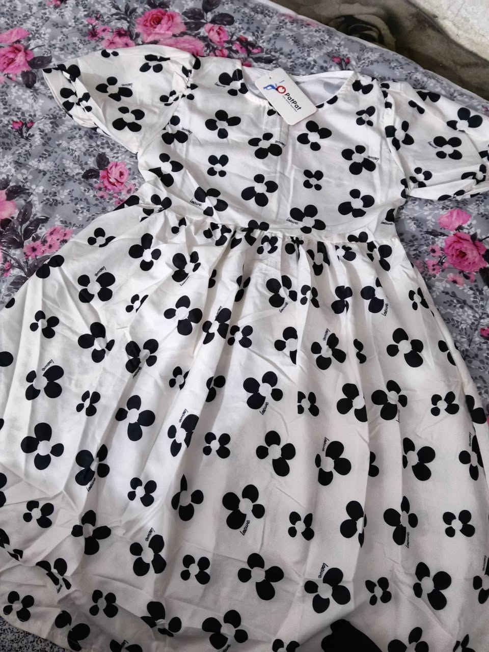 ملابس جديده بات بات تخفضيات بسعرهن وتركات الولادي ب6000 والله جنت ابيعهن 10 قطني فول وبناطير باله ب2000 بس  نظافه 90 بالميه


**إذا كنت صاحب هذا الإعلان وتريد حذفه لأي سبب، رجاءا أرسل رسالة إلى الدعم الفني**