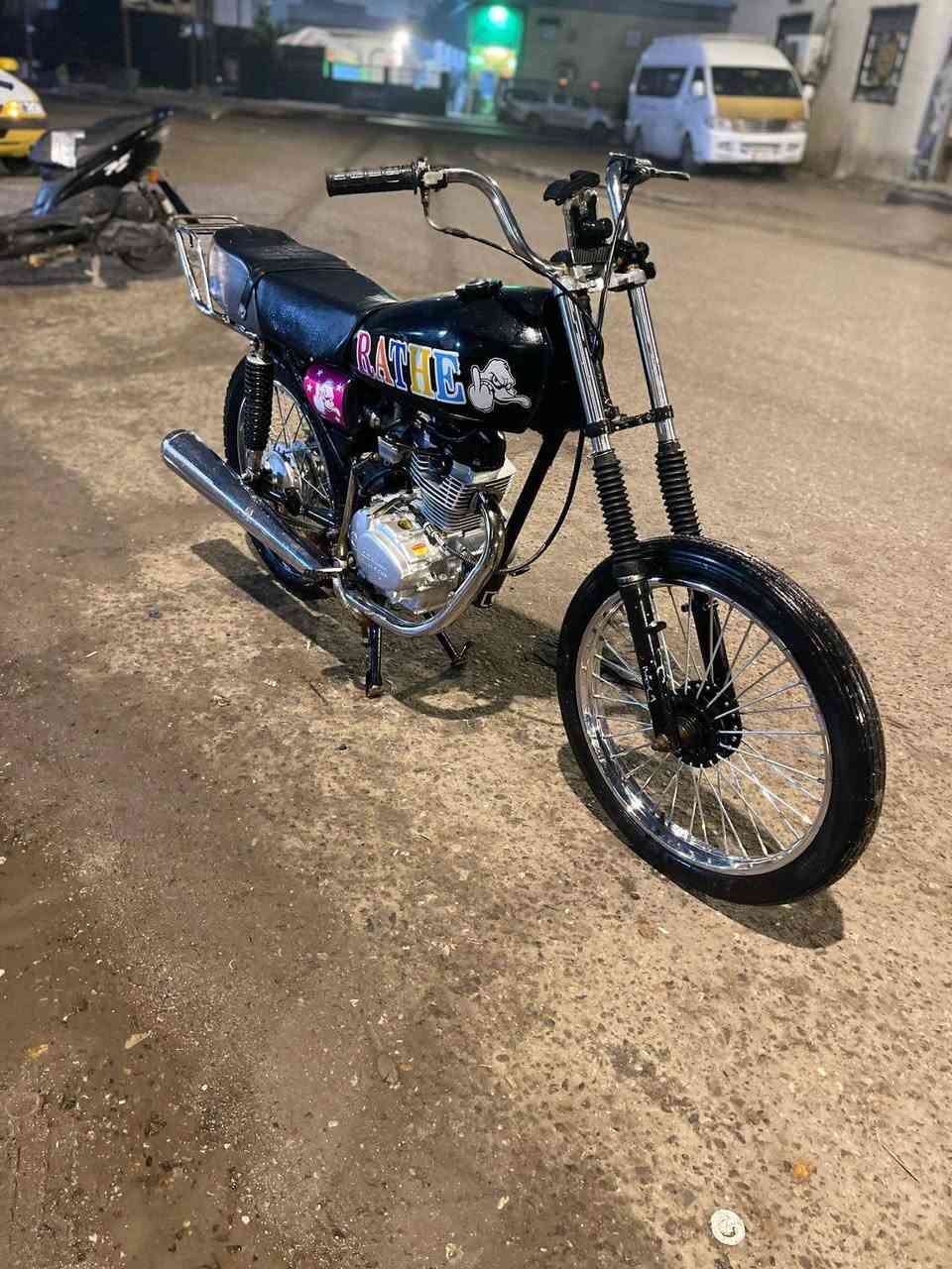 سلام وعليكم دراجه سيجي نامه مكينه مشيف2025 مكينه ناعمه ما تنسمع صلاوات للبيع سعرها550وبيها مجال للشراي ومكاني لبصره جبيله ***********
