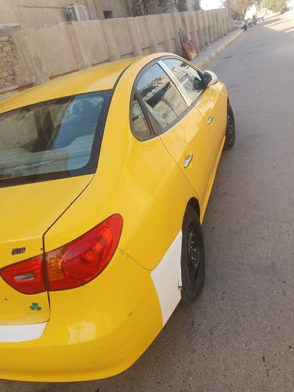 سلام عليكم افانتي مديل (10) ادوات ترايك وين ماتريد مكينه كير تبريد تدفئه بلكشنات تحكم سترين سياره كما واظح بلصوره بيه ظربه جنطه كلش خفيفه متومه طبق الصل بغداد رقم اصلي شرط سنويه شرط اصلي علا شاصي سنويه لل28 مكلف بلنشر سياره مكانه  بلناصريه *********** السعر(37) شغل باجات
