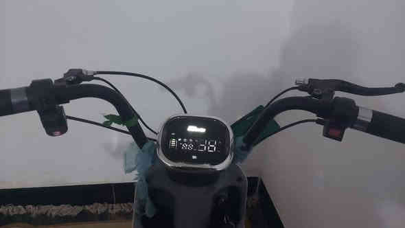 السلام عليكم دراجة شحن للبيع حجم 17 المكان الغراف /خفاجه الصكبان السعر 300 وبيه مجال ***********
