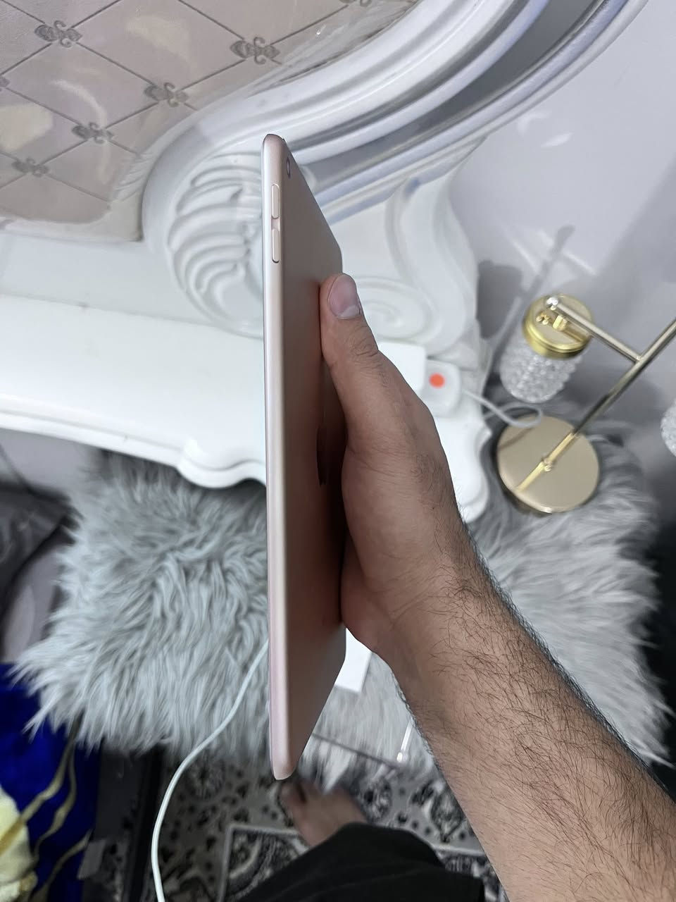 السلام عليكم ايباد مني فايف (mine 5) 
نظافة ٩٨٪؜ تجي وتفحص الايباد فول نظافة ميهرب شحن
ما مفتوح ولا مصلح بدون ملحقات 
المكان بغداد العامرية السعر ٢٢٥ الف
رقمي ***********
