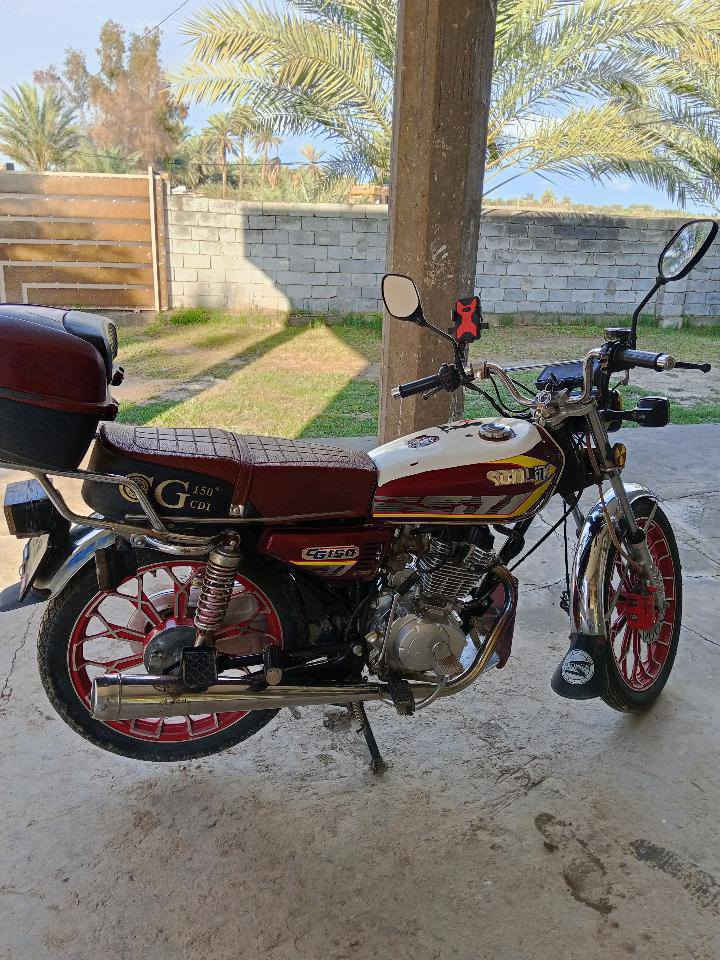 اسلام عليكم
دراجه للبيع مكان اللطيفيه
دراجة نضيفه محرك مامفتوح
موديل 24
وسعر 725 وبيه مجال 
اليحب يتصل 
***********
