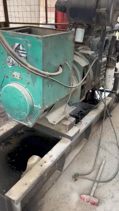 السلام عليكم.. مولده فولفو 6 سلندر 100 كيفي   + محرك ابو ردين 6 سلندر شرط الفحص سعر الواحد مليونين و 500 الف العنوان النجف   ***********
