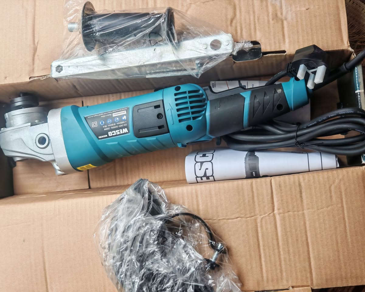 السلام عليكم.. كوسرة من ماركة ويسكو..  شرط وكاله الصرد. مو تجاري بعدها بالكرتون.. سعرها ٨٠ الف. توصيل موجود


**إذا كنت صاحب هذا الإعلان وتريد حذفه لأي سبب، رجاءا أرسل رسالة إلى الدعم الفني**