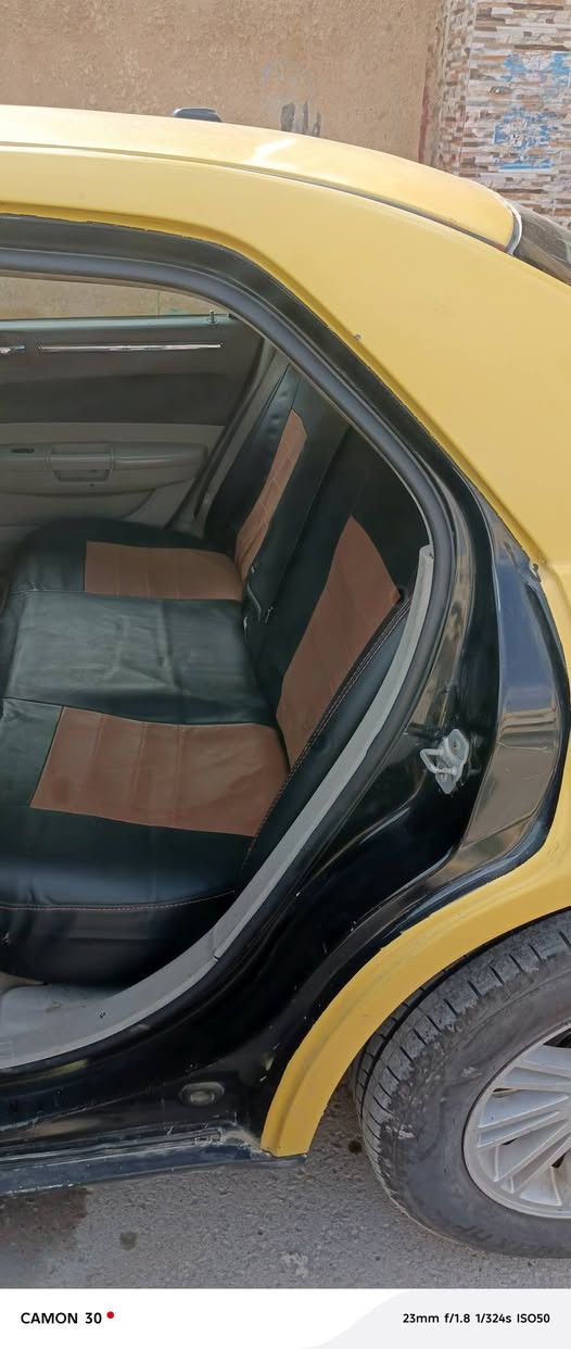 سلام عليكم اوبامه عشره اصل محرك وكير حاويه ستوني شادهن وعربانه وحداديه كله جديد رقم انبار مشروع وطني سياره مصفره و جاهزه كبل تطلع لشغل خط كوت بغداد ***********
