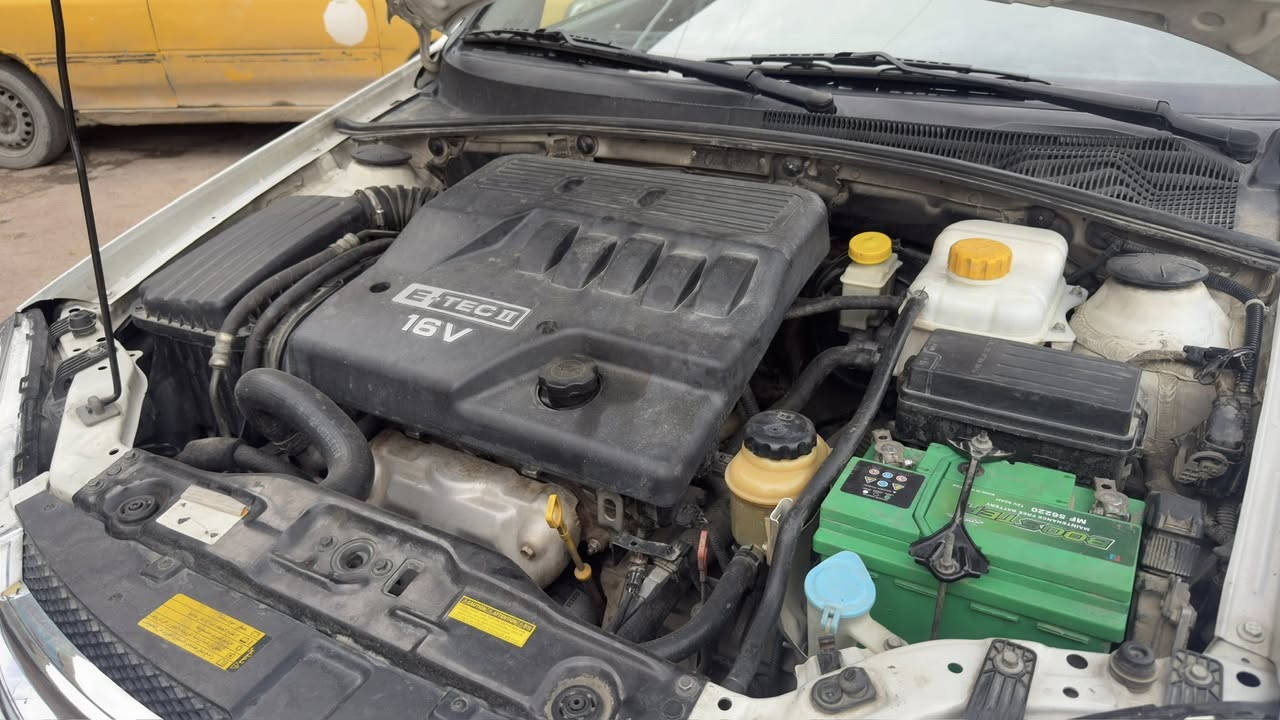 السلام عليكم اوبترا 2012 كفالة عامة

اوبترا 2012 كفالة عامة مكينة + كير + كهربائيات 
ماشية 100 الف نظيفة جدا جدا 
صدر امامي كامل جديد
تخم تاير كوري جديد (هانكوك)
ارضيات بلادية شركة 
دواخل بلادية جديد 100/100
رقم انكليزي جديد + هزة جديدة (تحويل مباشر
السيارة جديدة جدا بحالة الوكالة فقط بارد بسيط بجهة السايق

السيارة ربع دينار متصرف عليها جاهزة ولله الحمد والصور امامكم كافية

السعر 86 وبيها مجال 

عنواني بغداد الاعظمية
رقم الهاتف ***********
