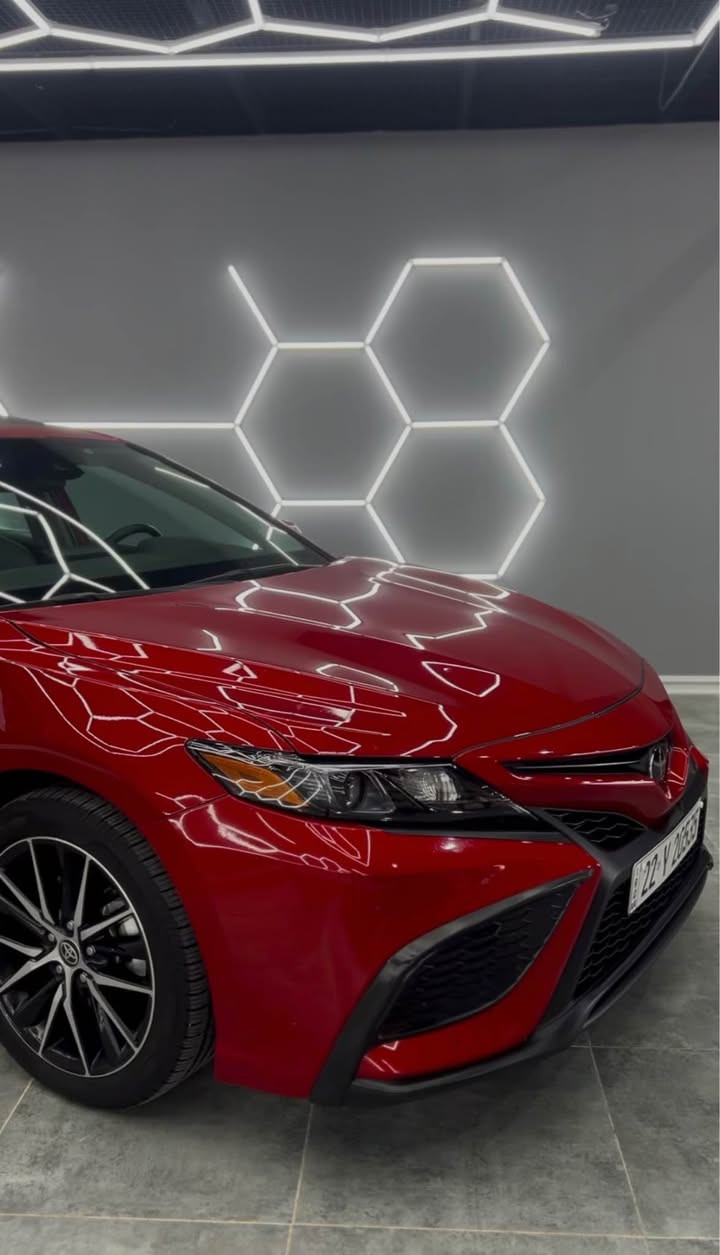 TOYOTA CAMRY 2024 SE PLUS

🔹الضرر جاملغ خلف سايق تعديل بارد فقط..بدون صبغ بدون ايرباك.. 

مكان السيارة : كركوك
الموديل : 2024
اللون : احمر  
المحرك :  V4 سلندر 2500
العداد :45 ميل حقيقي 
عدد المفاتيح : 1
لوحة السيارة  : اربيل 

📞 *********** 📞

🔹المواصفات فول الفول…🔥
 - رادار امامي ، رادار جانبي  
 - فتحة سقف سلايد
- مقاعد امامي تدفئة
- حركة مقاعد كهربائي 
- بصمة ابواب 
- لايتات زينون
- مقاعد جلد لون ابيض 
- انظمة قيادة sport.eco.normal
-مراية الوسط تعتيم اخضر
-استيرن هيتر 
-شفتات استيرن
-تشغيل عن بعد
-دخول ذكي
-مثبت السرعة
-المودات والأمور الصوتية
-حساسات ضغط اطارات
-نظام مانع اصطدامات 
-نظام مانع انزلاق
-نظام تحذير خروج من مسار

🔹استفسار عن تفاصيل والسعر  اتصال او مراسلة 

📞*********** 📞 كركوك, العراق
