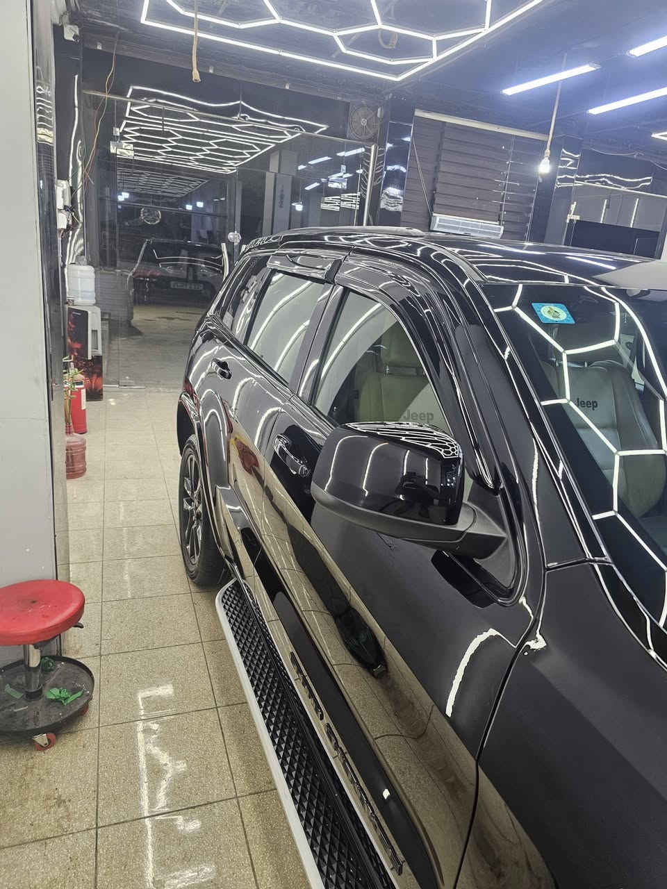 جيب ٢٠٢٠ بغداد بلاك توب محرك ٣٦٠٠ فتحه رادار فور ويل ماشيه ٦٥ الف  للبيع او امرواوس***********
