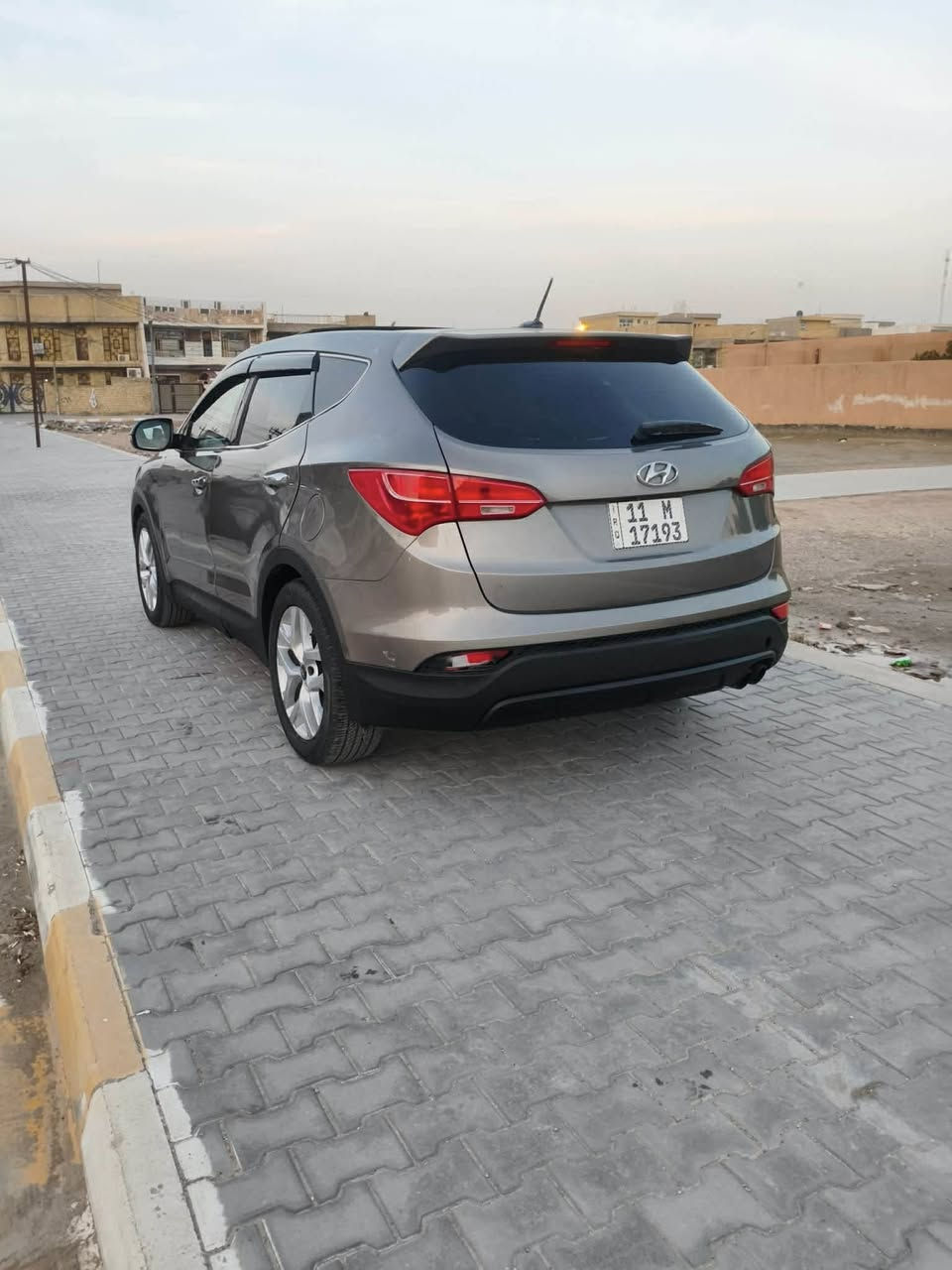 تحيه طيبه
هونداي سنتافي 2014 
فول مواصفات وارد كندي 
7راكب 
بنوراما
3قطع تبريد 
كشن جلد خزن ميموري 
بصمه بدون تبديل صبغ قطع اثر جراد صبغ وكلير 5 قطع
السعر 128وبيه مجال 
***********
